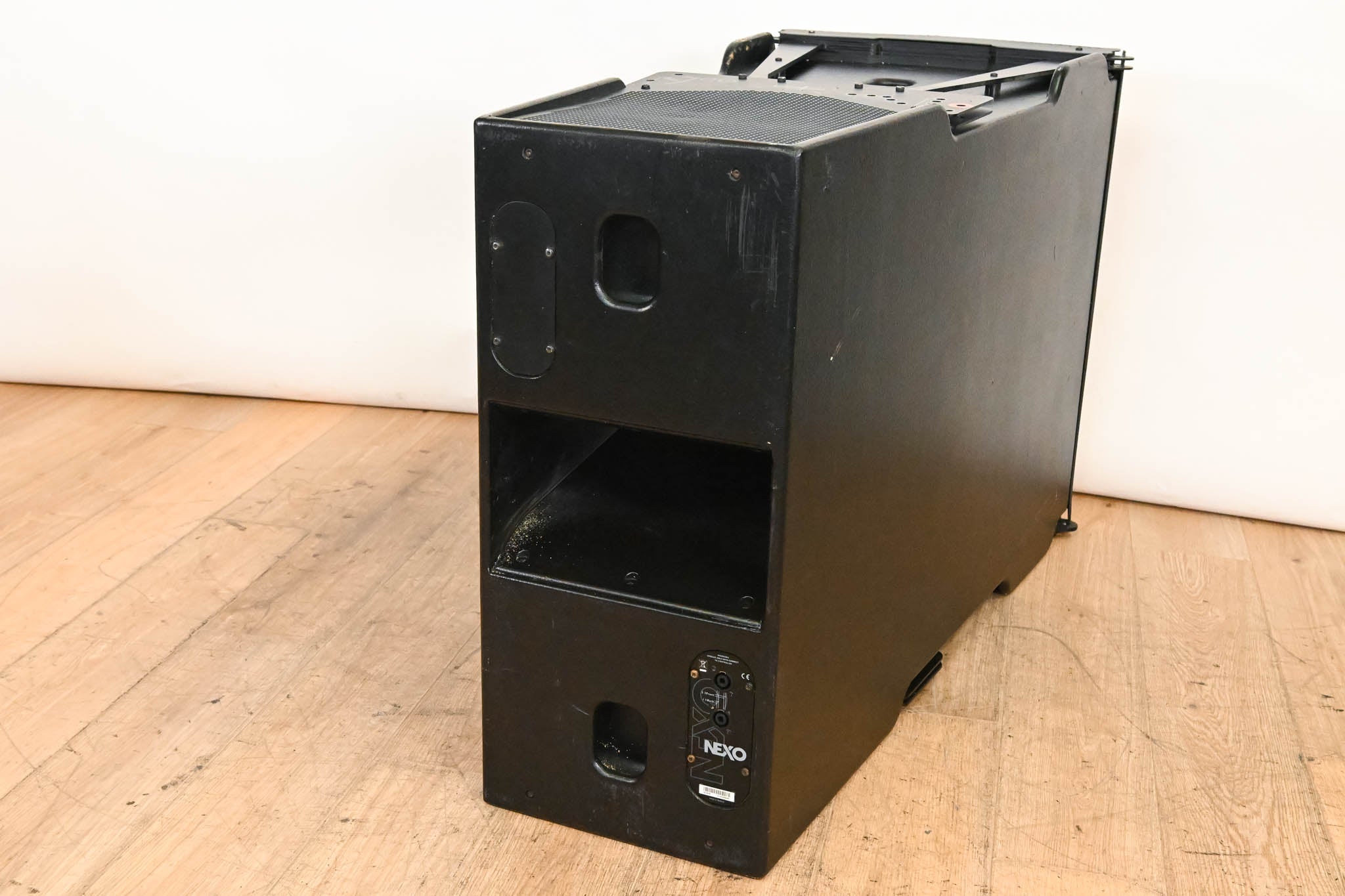 NEXO GEO SUB Cardioid Bass and Sub-Bass Module
