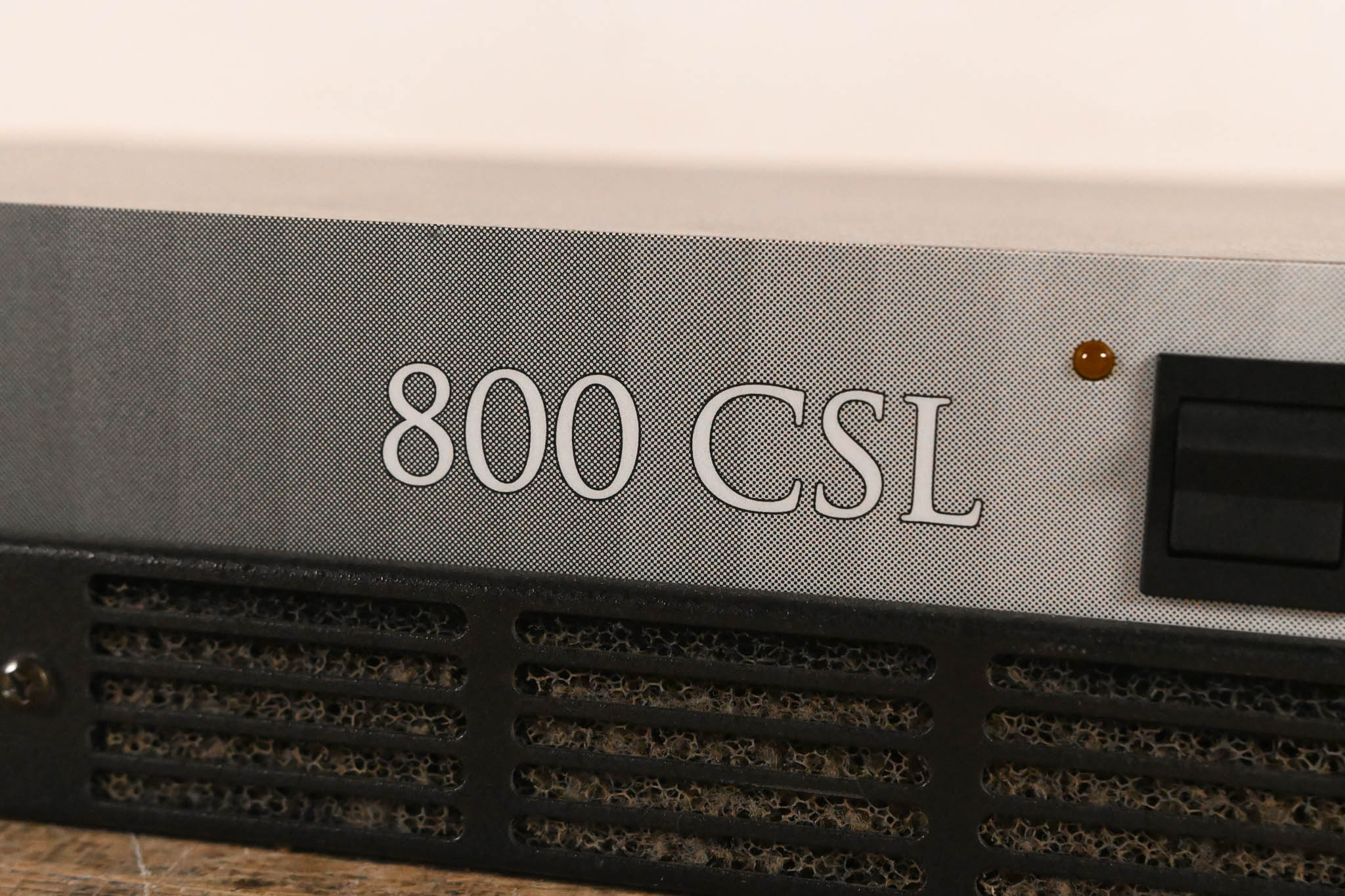 Crown 800 CSL 2-Channel Power Amplifier