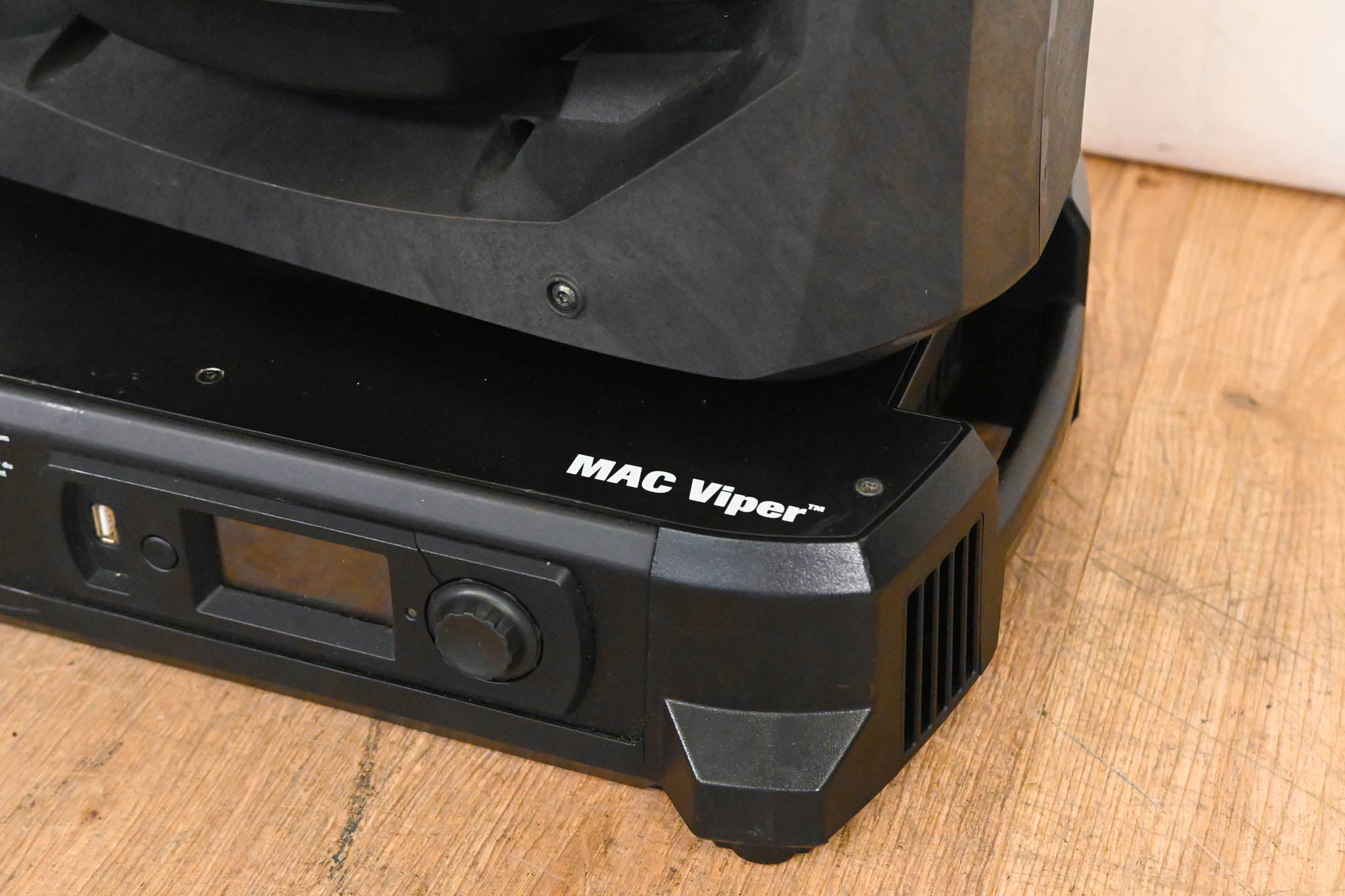 Martin MAC Viper AirFX Super-High Output Aerial Effects Fixture