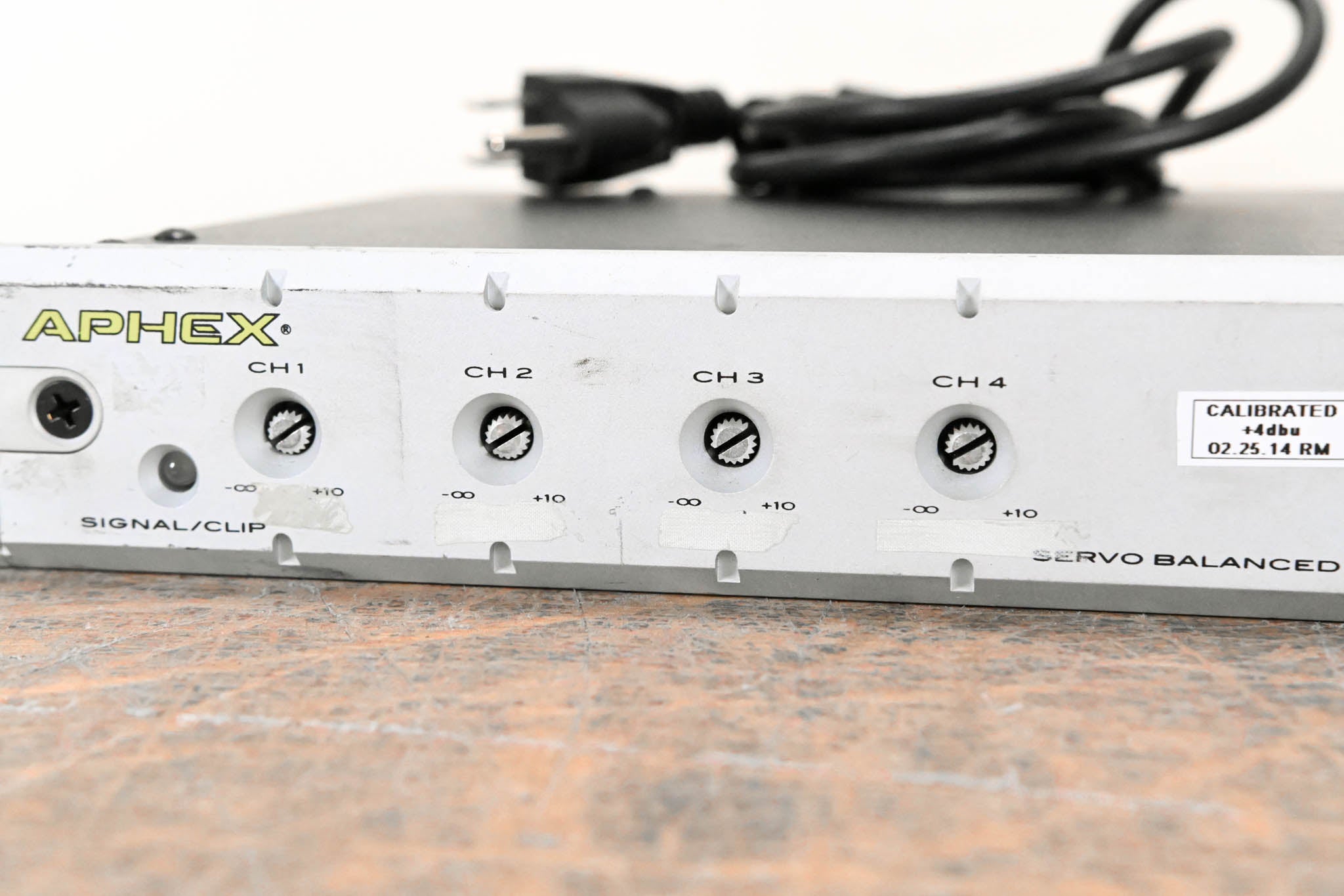 Aphex 120B Audio Distribution Amplifier