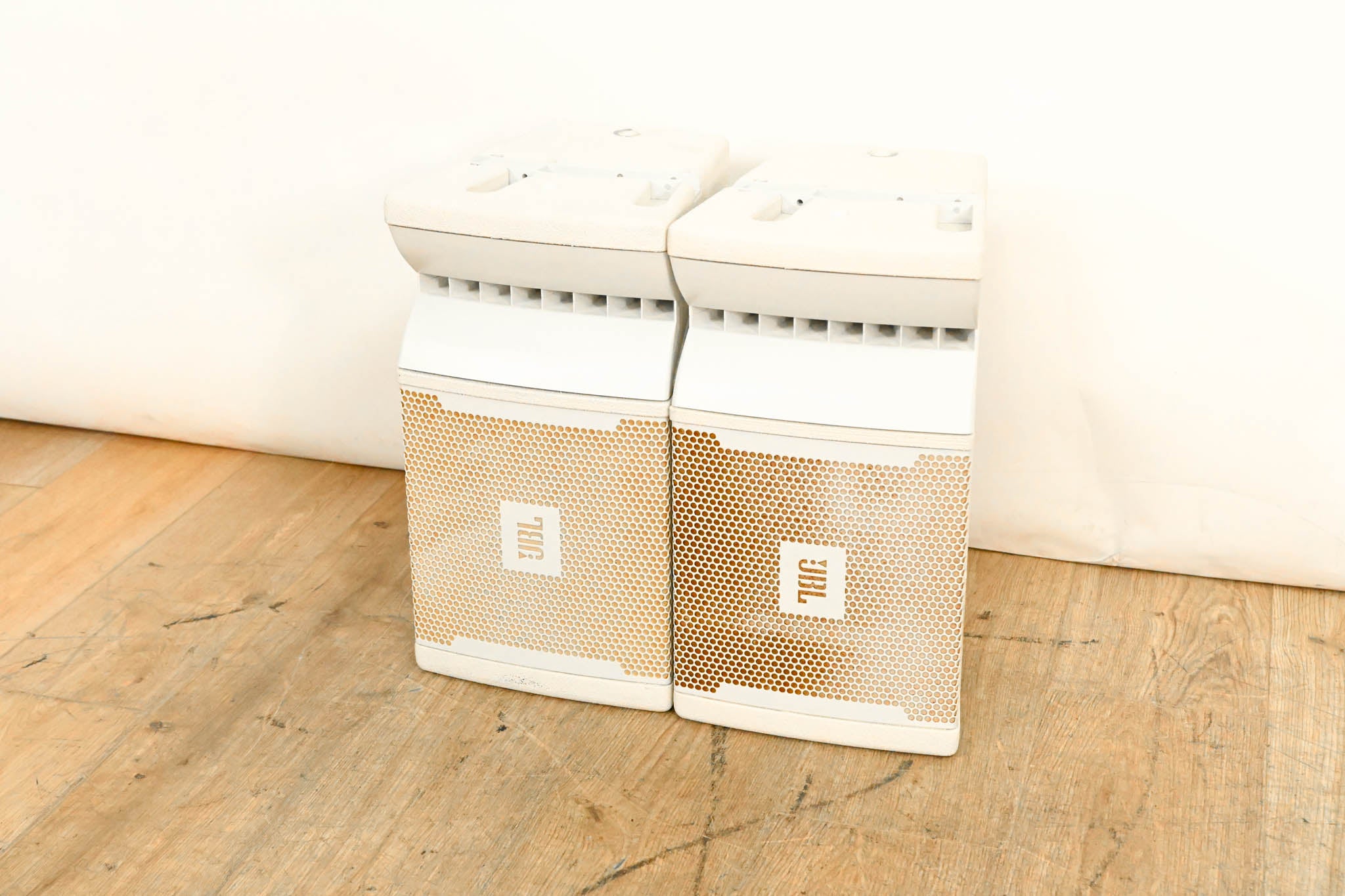 JBL VRX928LA-WH 8" Two-Way Line Array Loudspeaker System (PAIR)