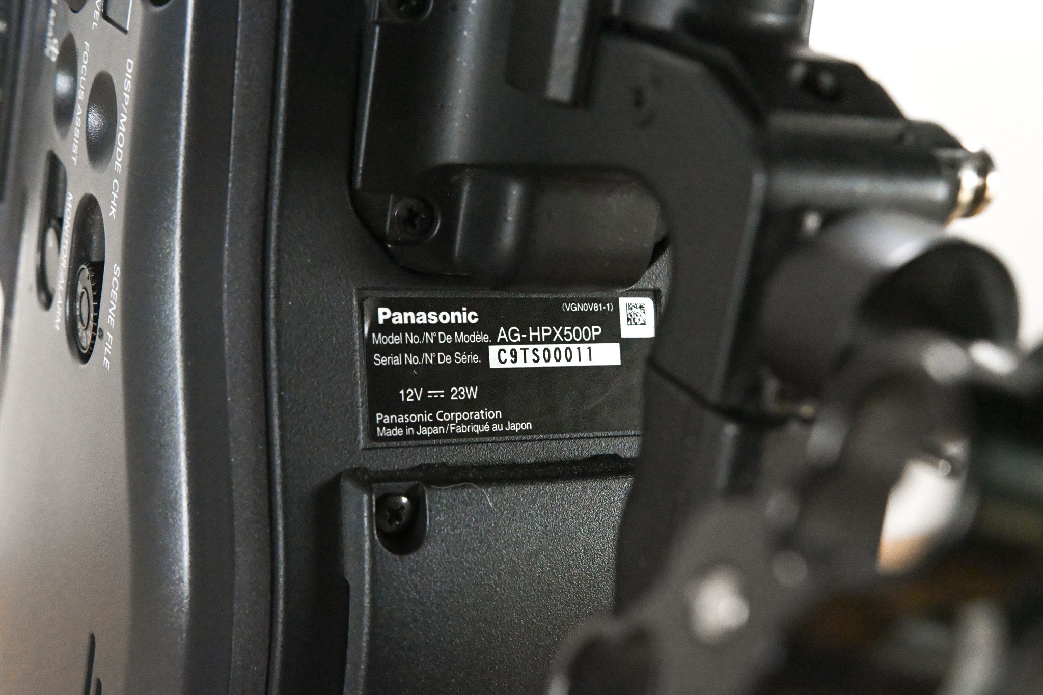 Panasonic AG-HPX500P 2/3" Shoulder-Mounted P2HD Camcorder