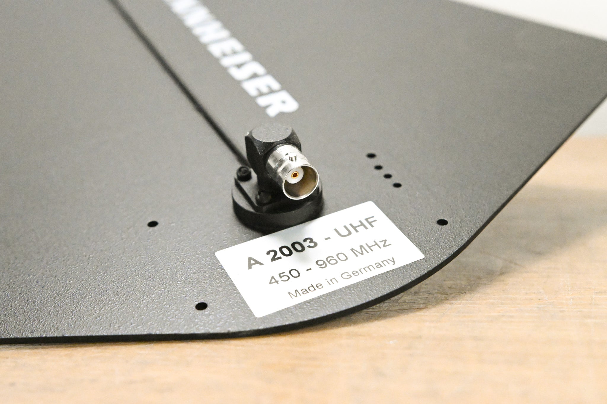 Sennheiser A-2003-UHF Passive Directional Antenna - 450-960 MHz