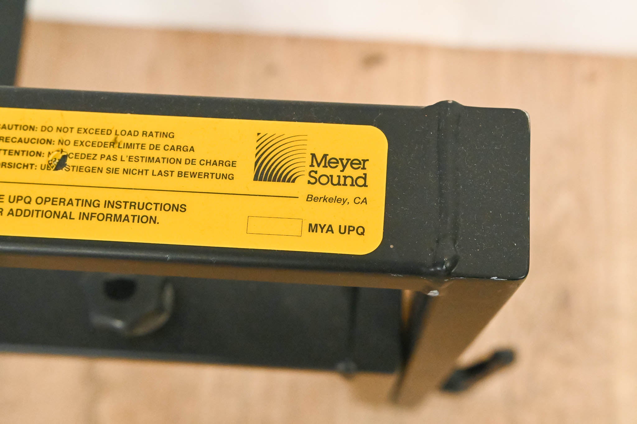 Meyer Sound MYA-UPQ Mounting Cradle Style Yoke for UPQ Speaker
