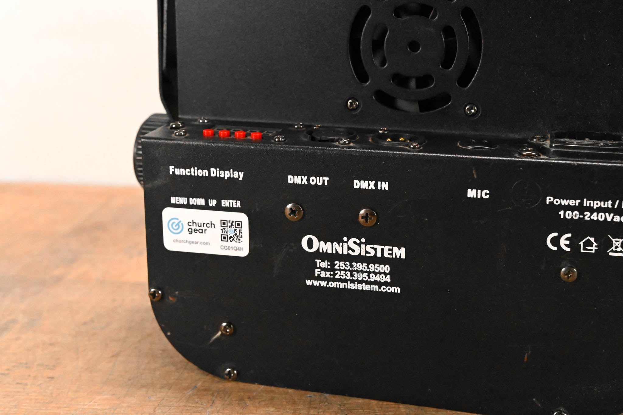 OmniSistem Thin Par Plus RGBW 6 x 10W RGBA Par Can Light