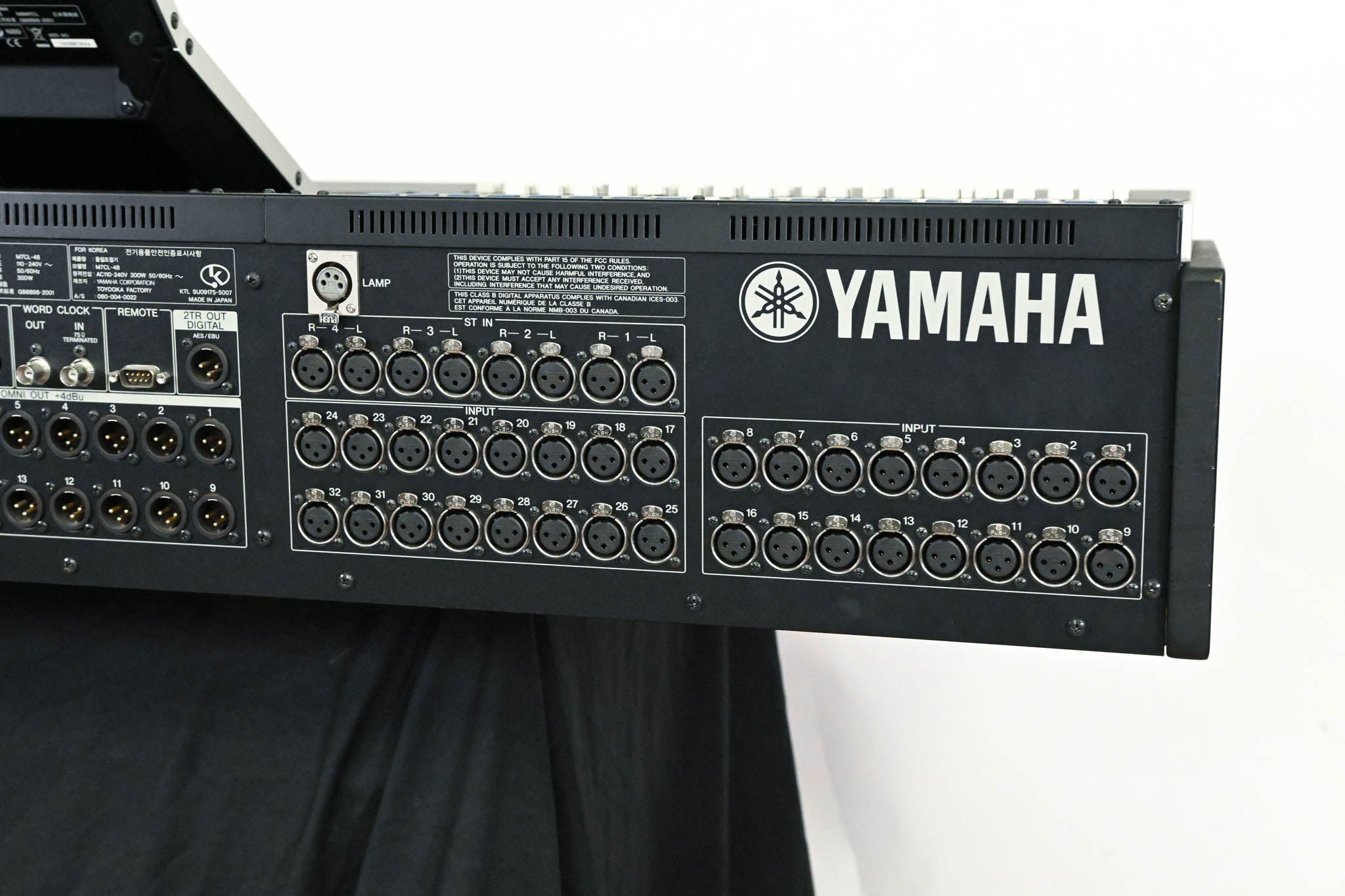 Yamaha M7CL-48 48-Channel Digital Audio Mixing Console