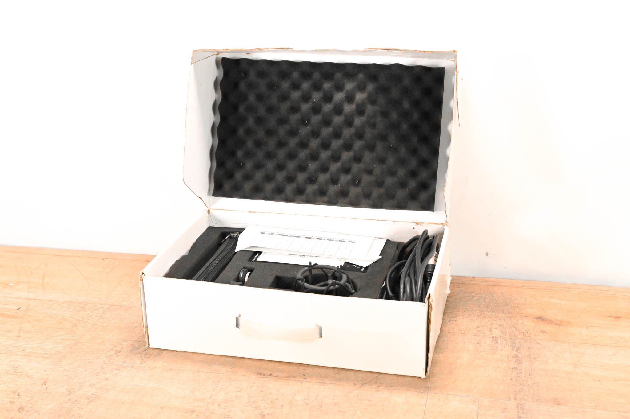 Groove Tubes GT66 Large Diaphragm Cardioid Tube Condenser Microphone