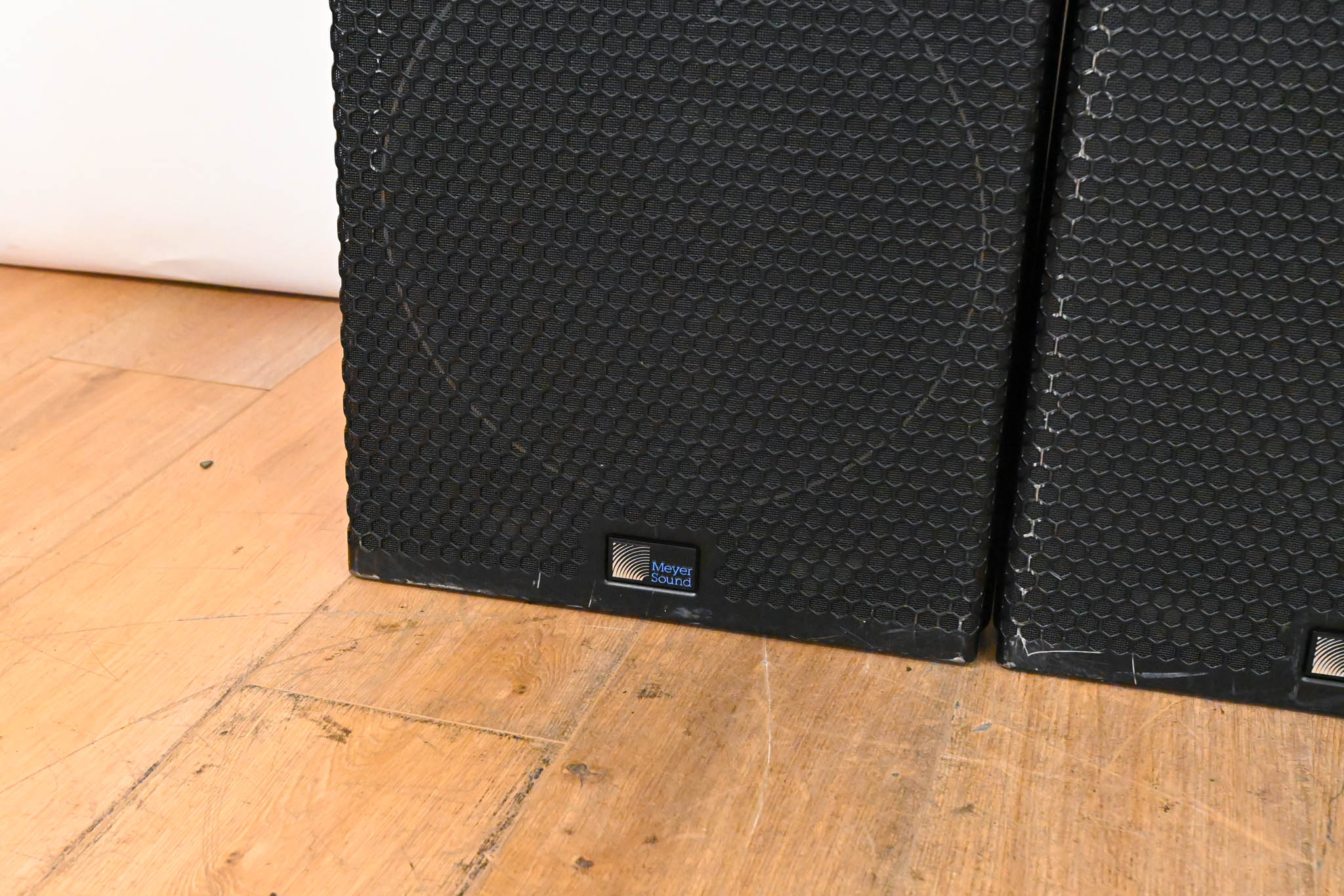 Meyer Sound UPA-1P Compact Wide Coverage Loudspeaker (PAIR)