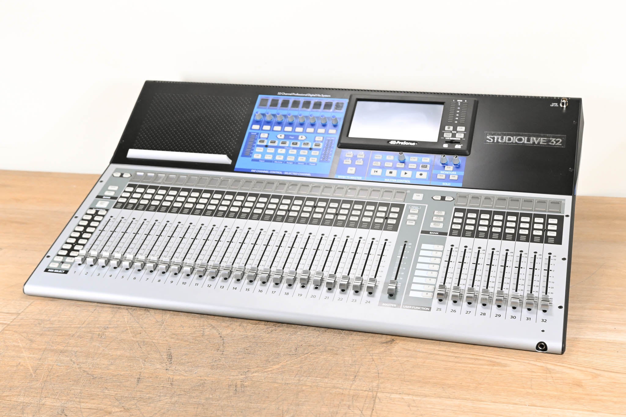 PreSonus StudioLive 32 32-Channel Digital Mixer with USB