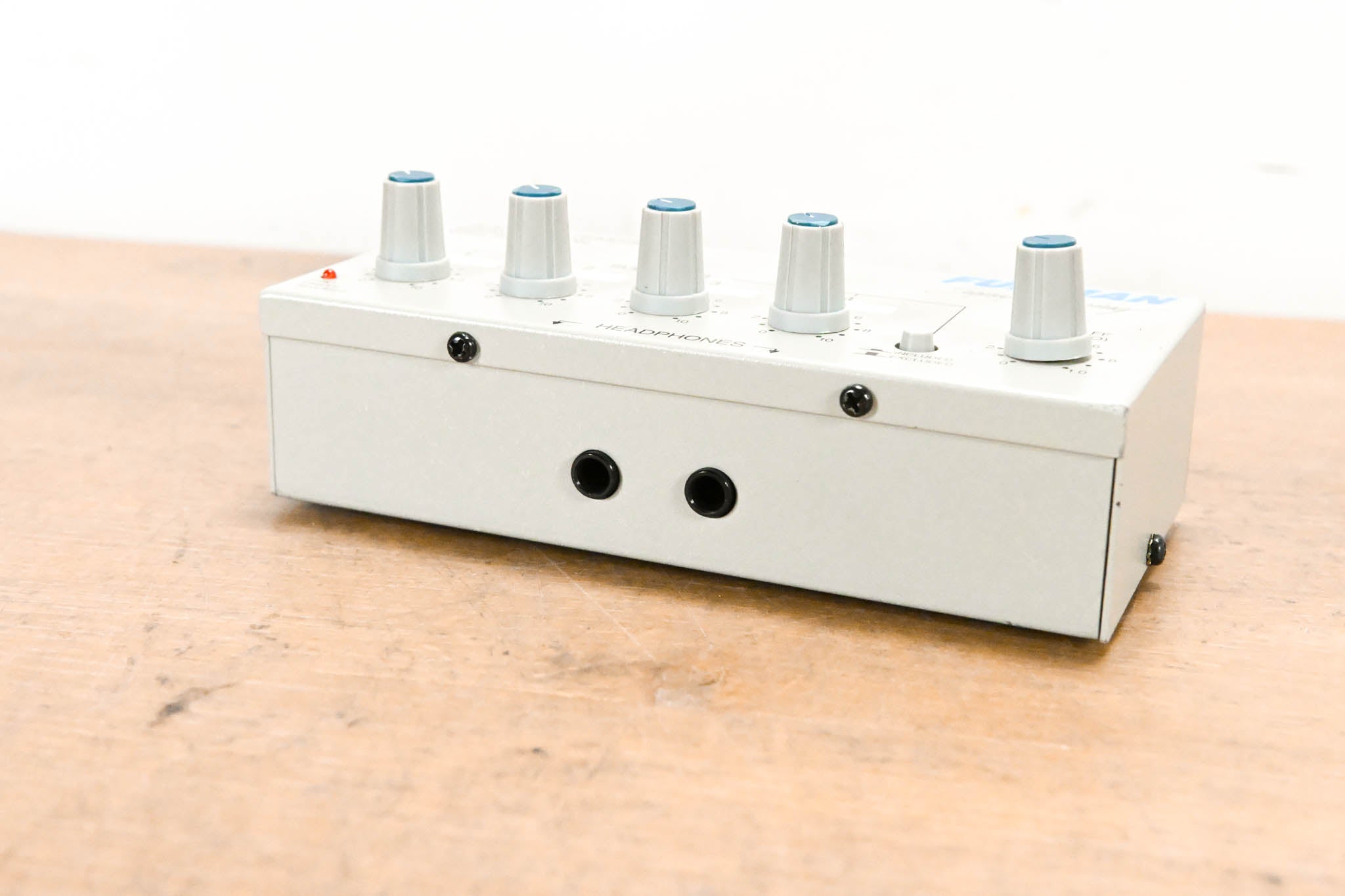 Furman HR-6 6-Channel Headphone Mixing Station