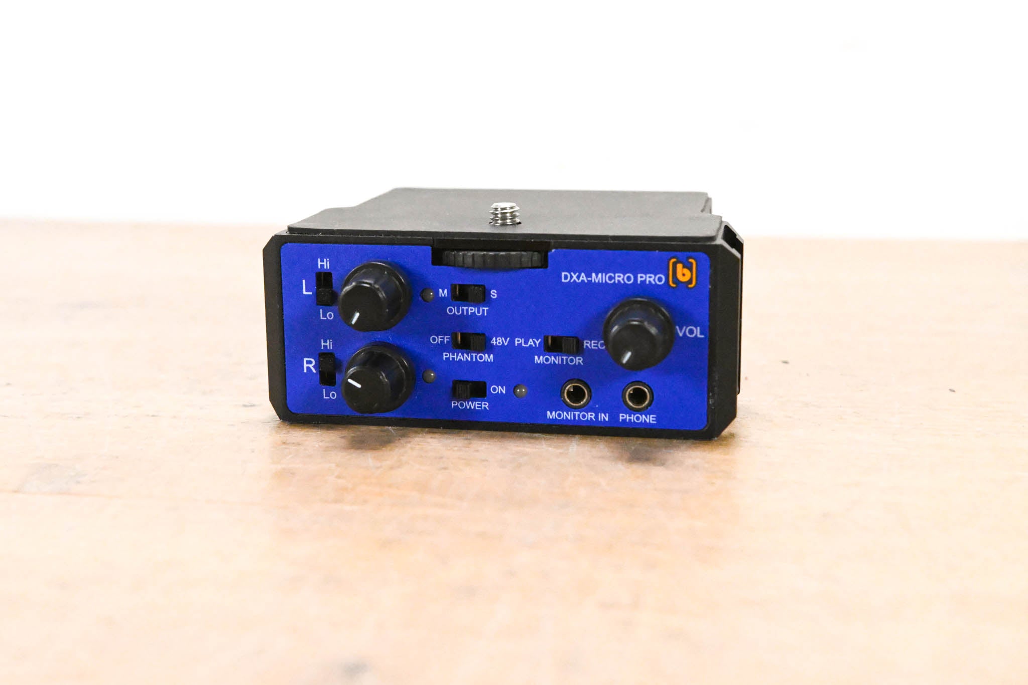 Beachtek DXA-Micro Pro Active XLR Compact Adapter