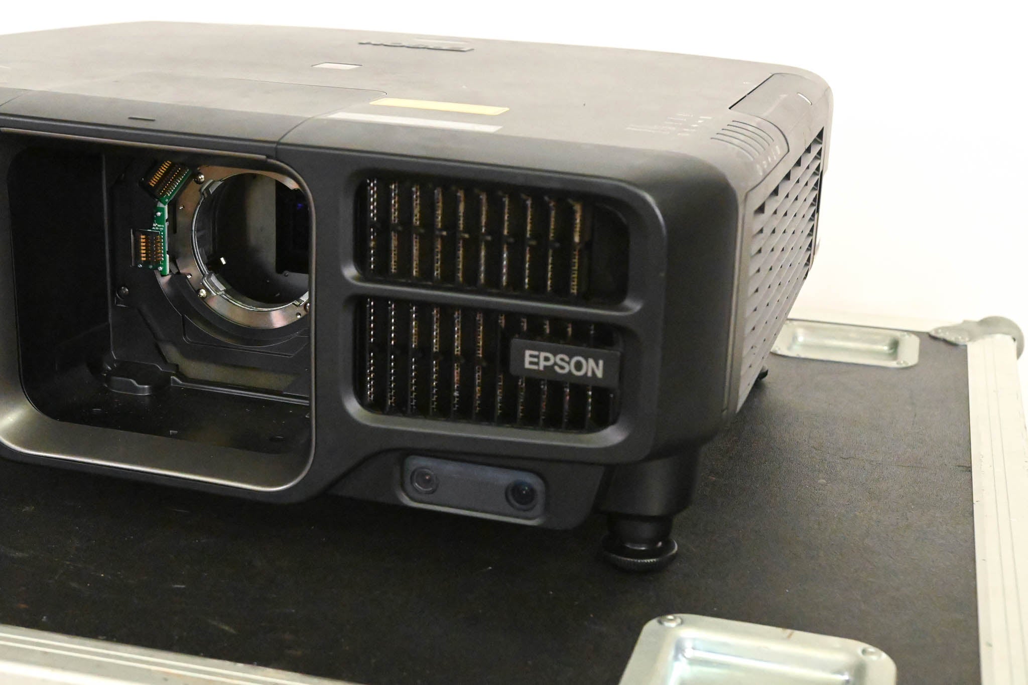 Epson L1505UH WUXGA 3LCD Laser Projector With Road Case