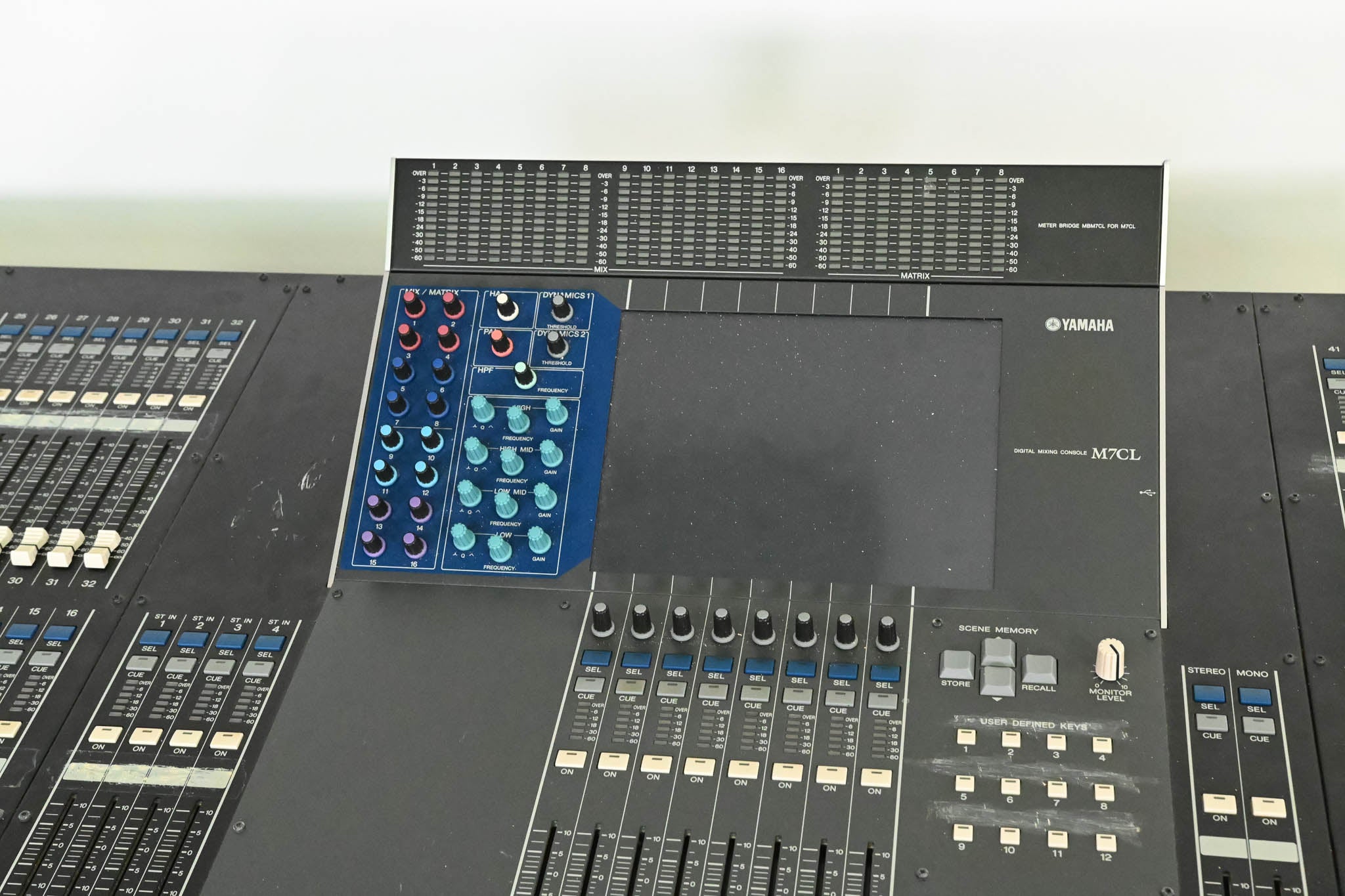 Yamaha M7CL-48 48-Channel Digital Audio Mixing Console