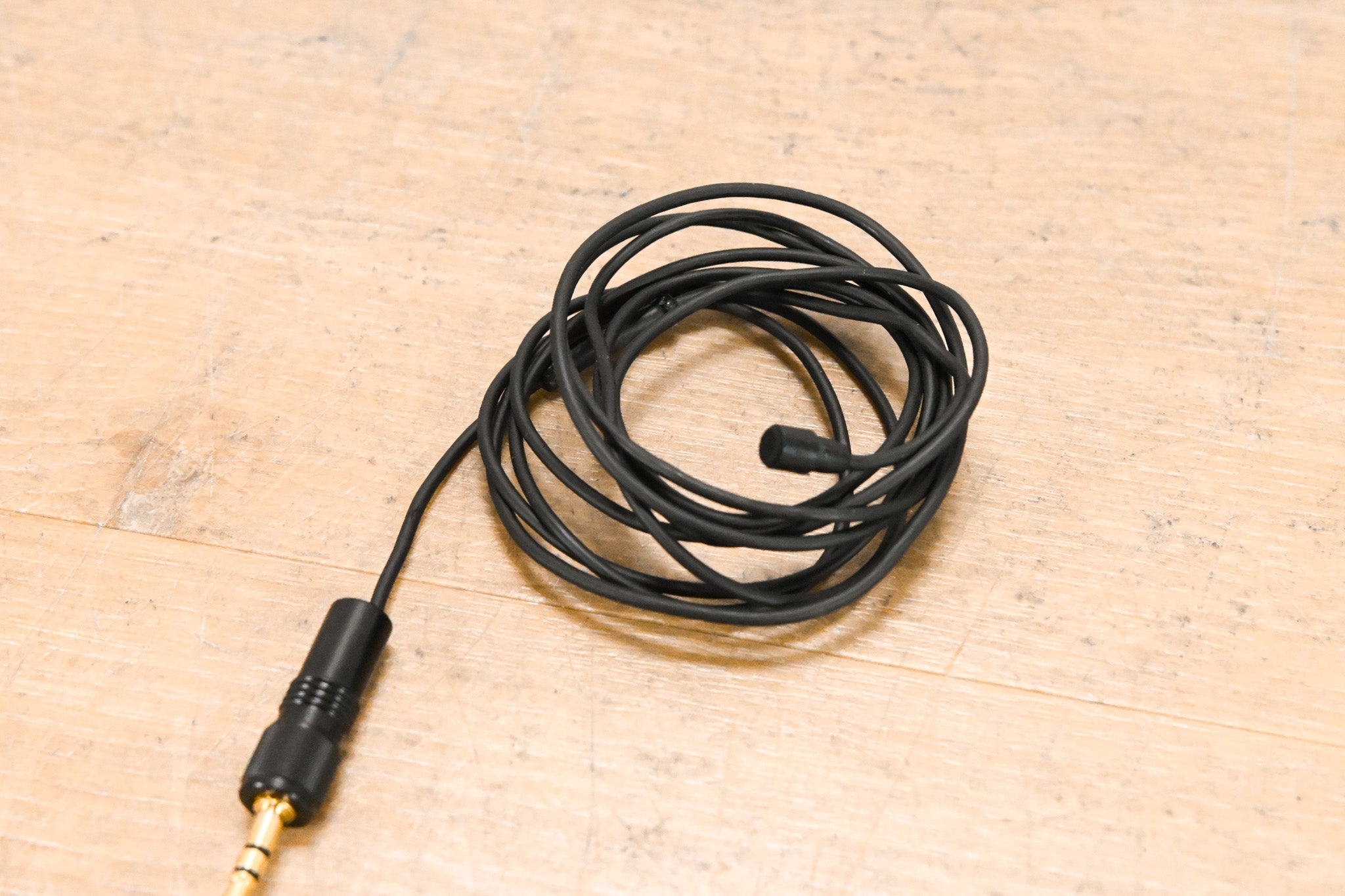 Sennheiser MKE 2 Lavalier Lapel Microphone w/ Locking 3.5mm Connector