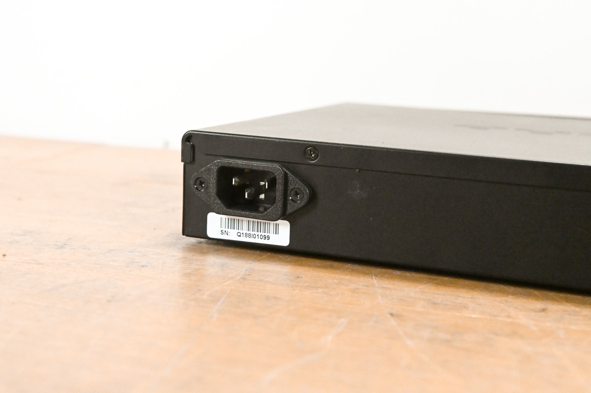 QNAP QSW-1208-8C 12-Port 10GbE Unmanaged Network Switch