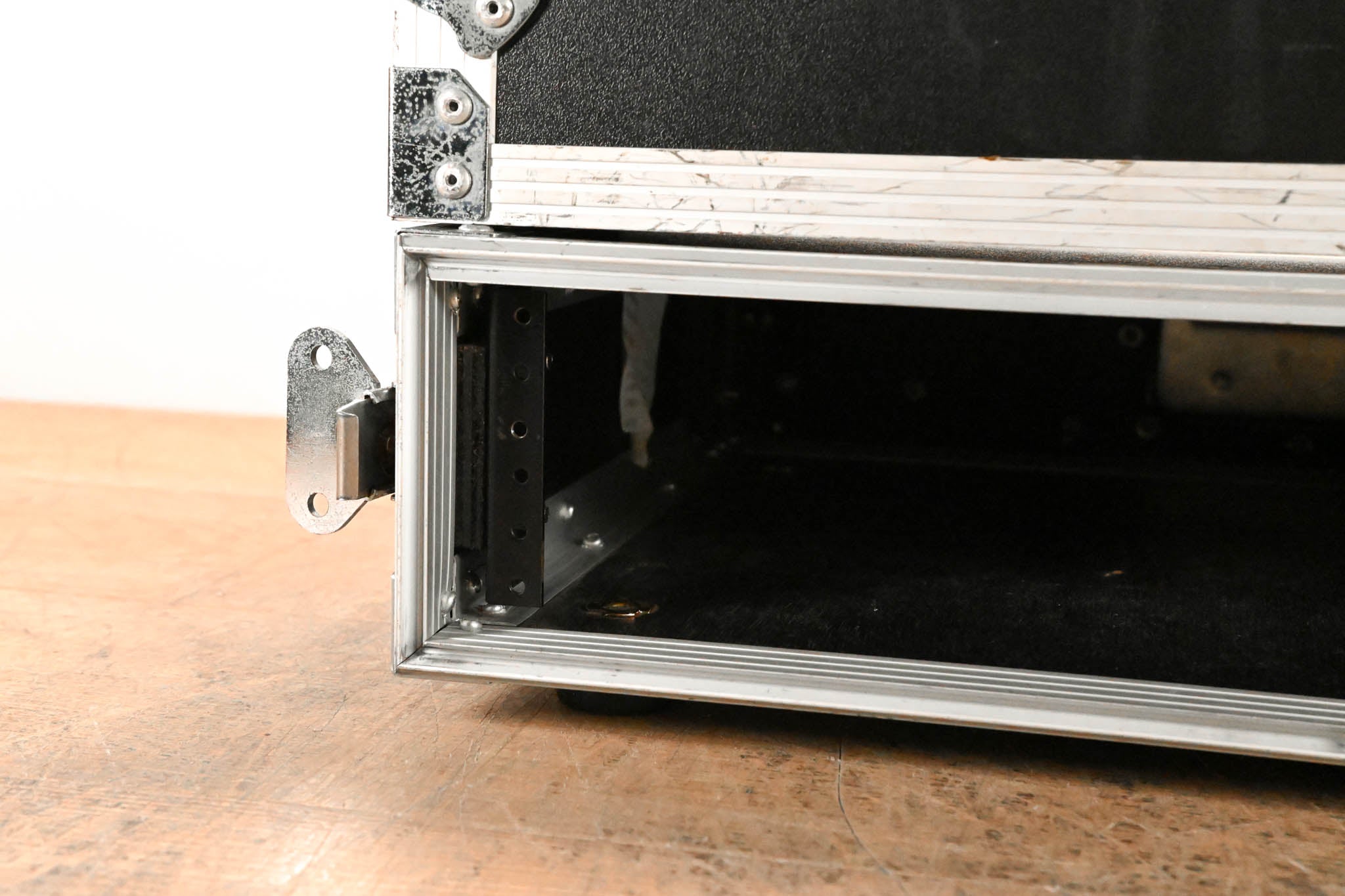 Road Ready 2U Road Case