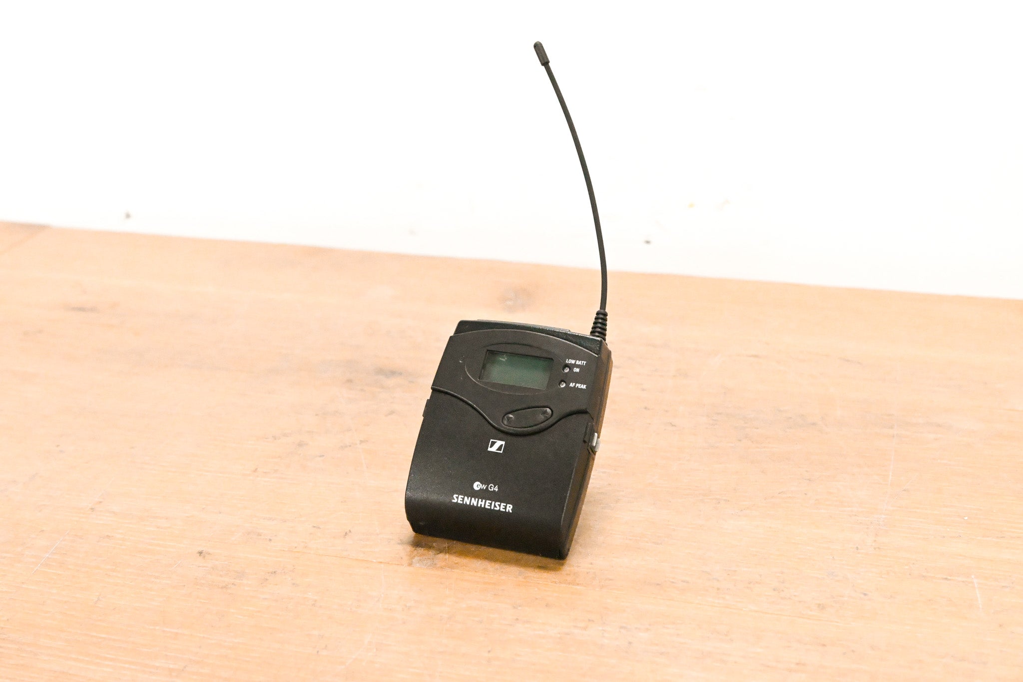 Sennheiser SK 100 G4 Wireless Bodypack Transmitter A Range: 516-558 MHz