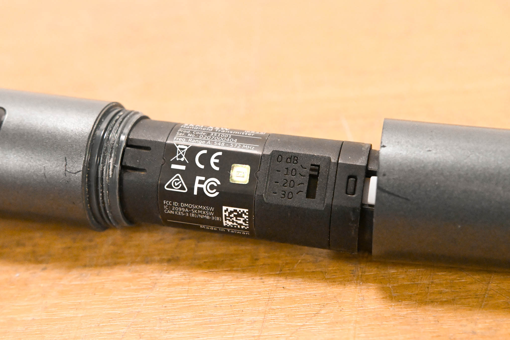 Sennheiser XSW 2-835 Wireless Handheld Microphone System - 548-572 MHz