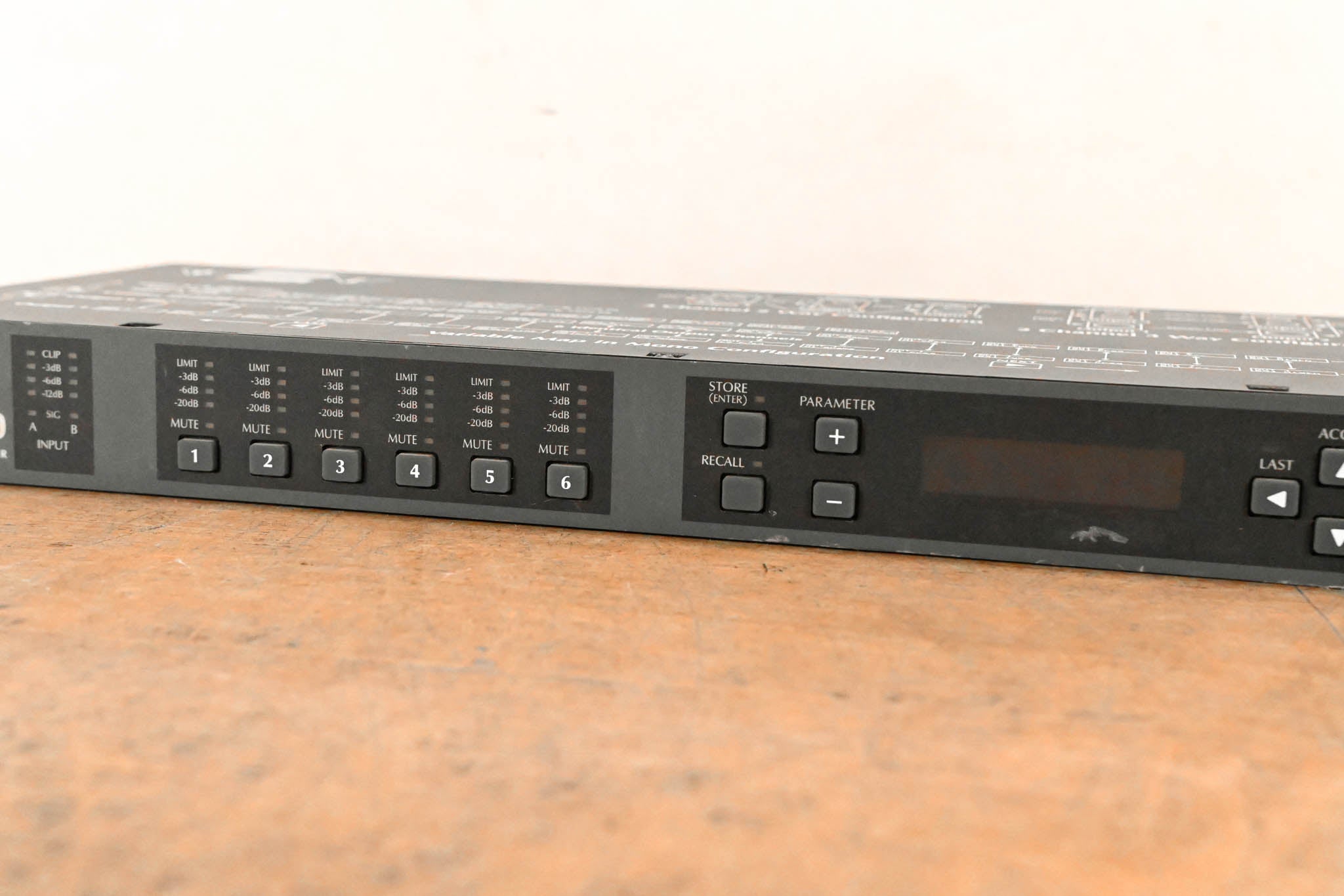 JBL DSC260 Digital System Controller