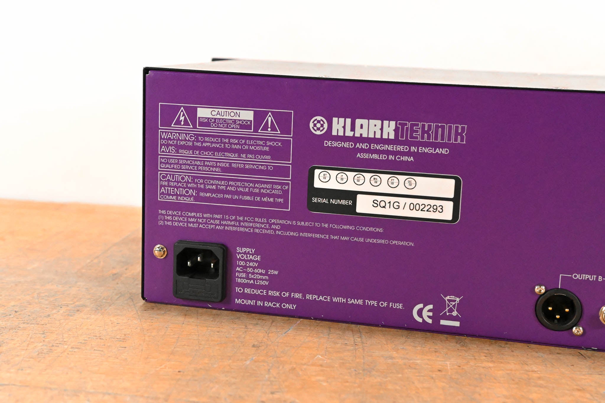 Klark Teknik SQ1G Square ONE Graphic 2-Channel 30-Band Graphic Equalizer