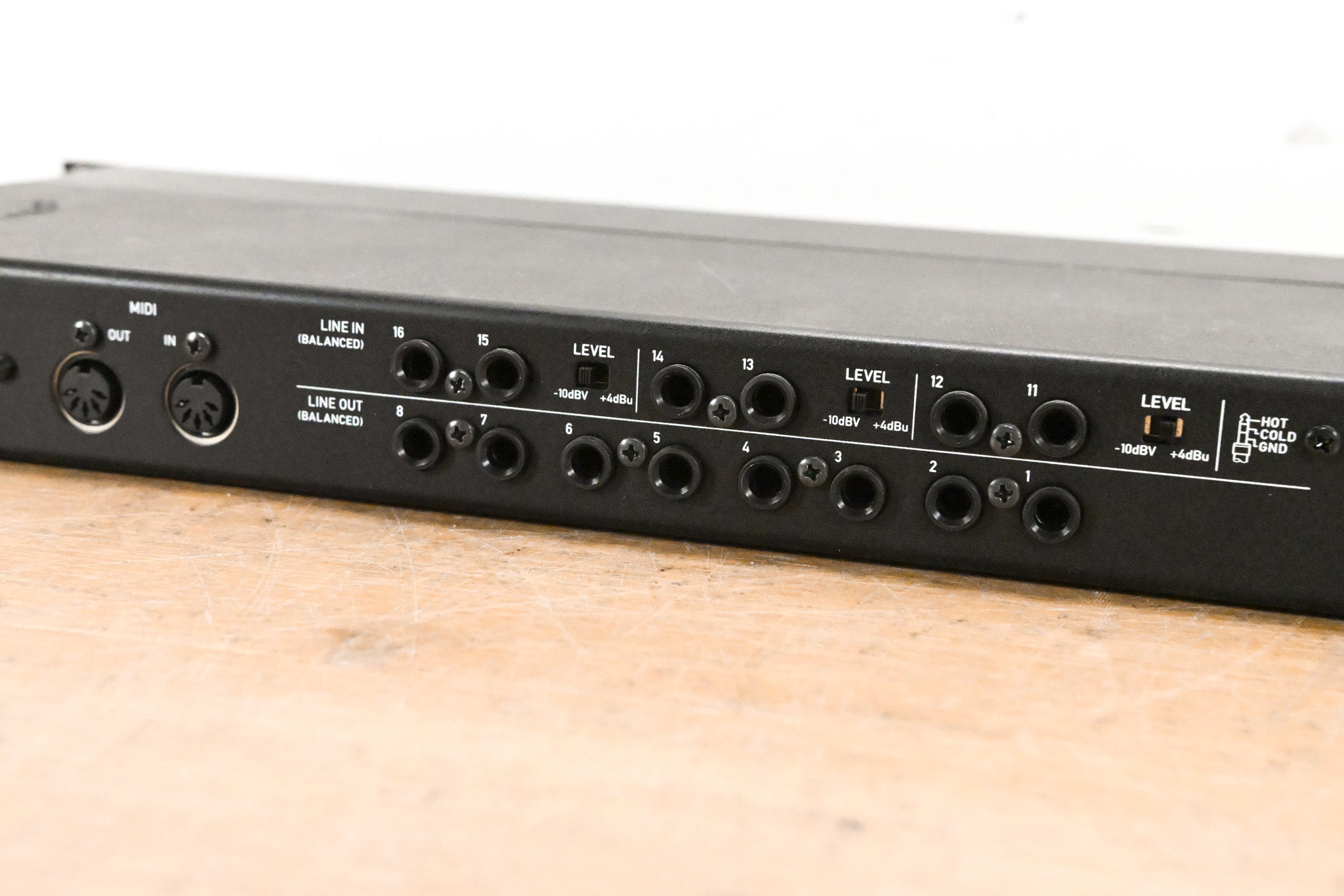 TASCAM US-16x08 16-in/8-out USB Audio/MIDI Interface (NO POWER SUPPLY)