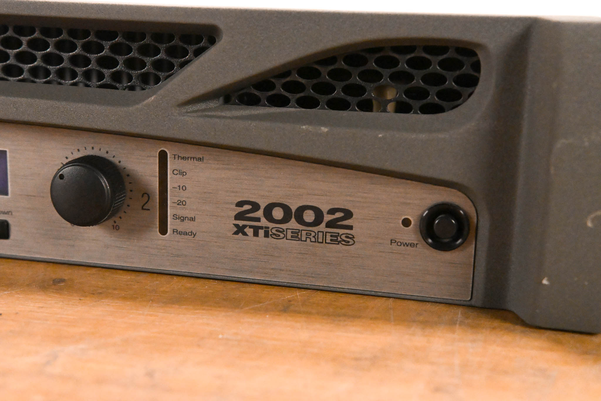 Crown XTi 2002 2-Channel Power Amplifier