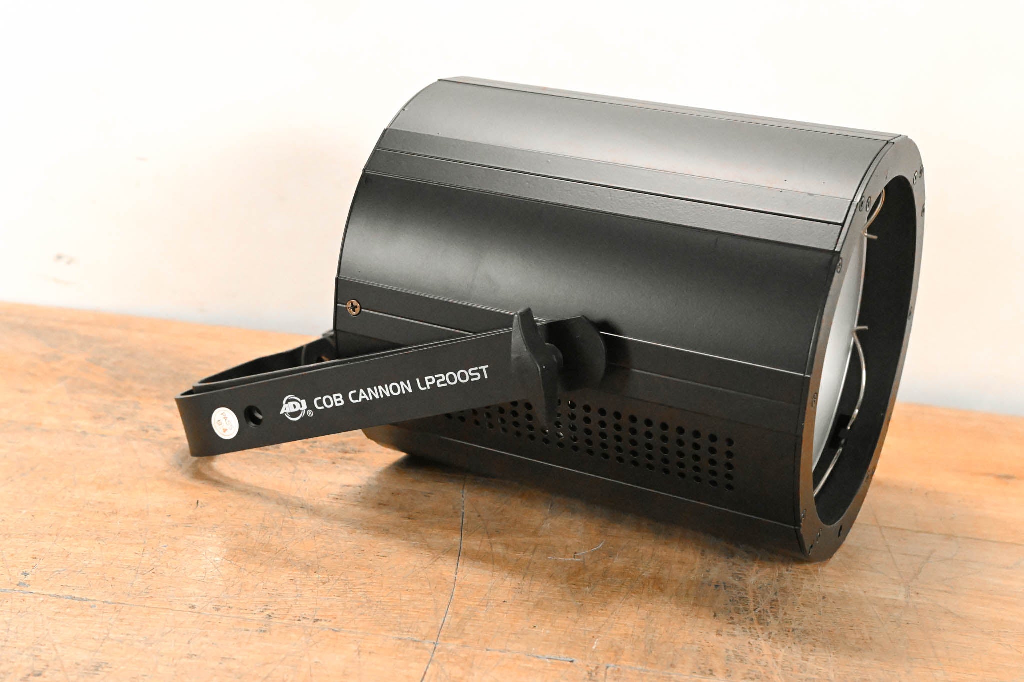 ADJ COB Cannon LP200ST 200W Chip On Board Color Mixing Wash Fixture