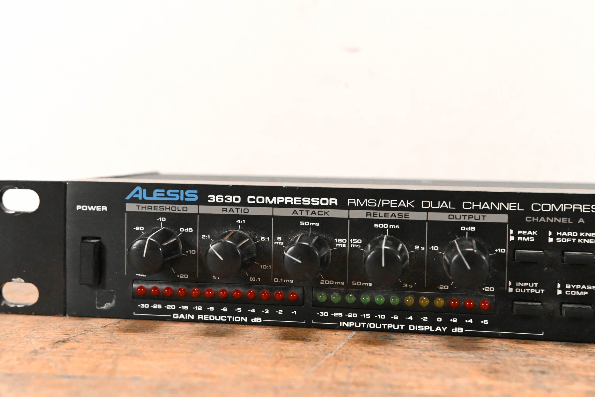 Alesis 3630 2-Channel Compressor/Limiter with Gate (NO POWER SUPPLY)