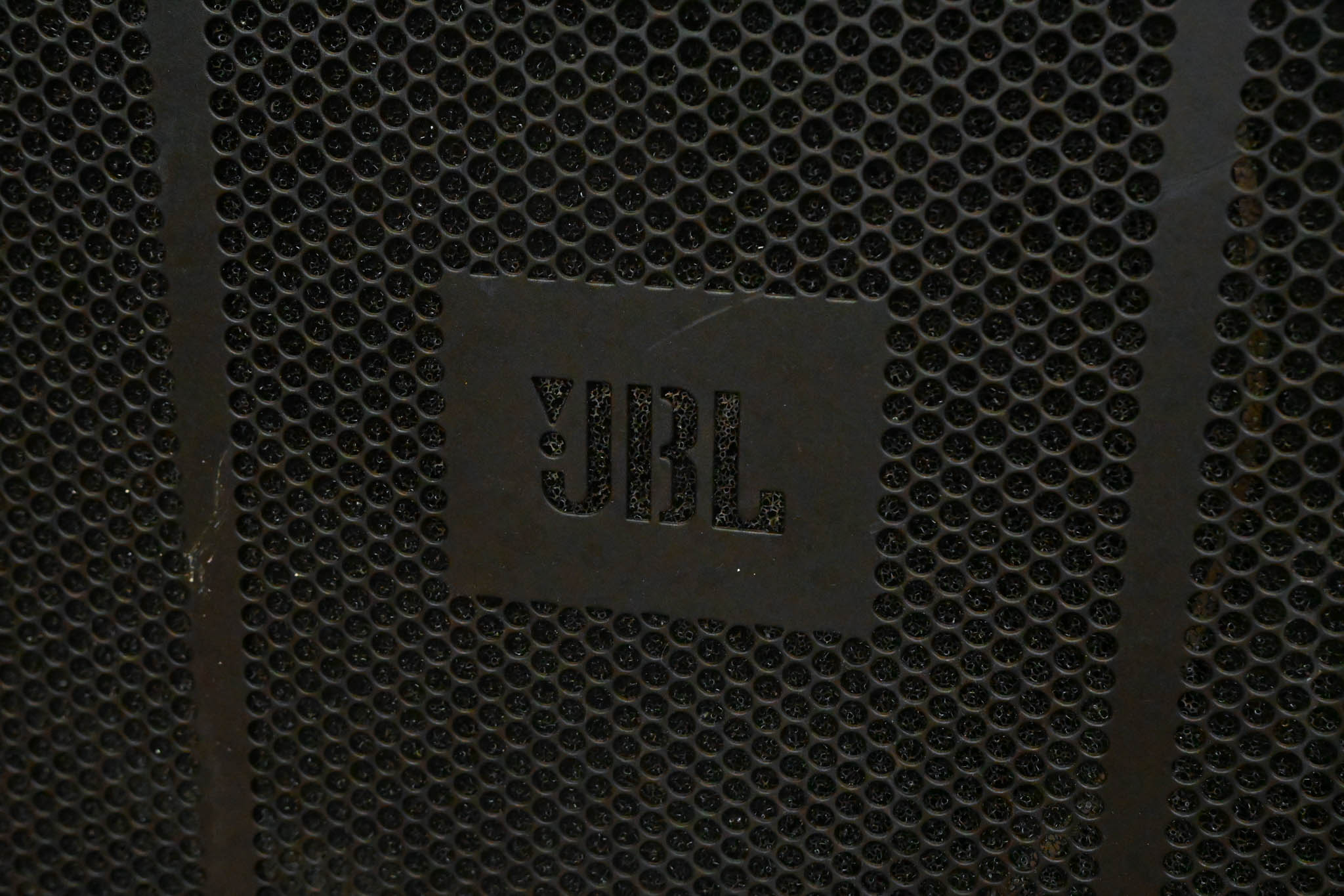 JBL VT4881A Compact Arrayable 18" Subwoofer