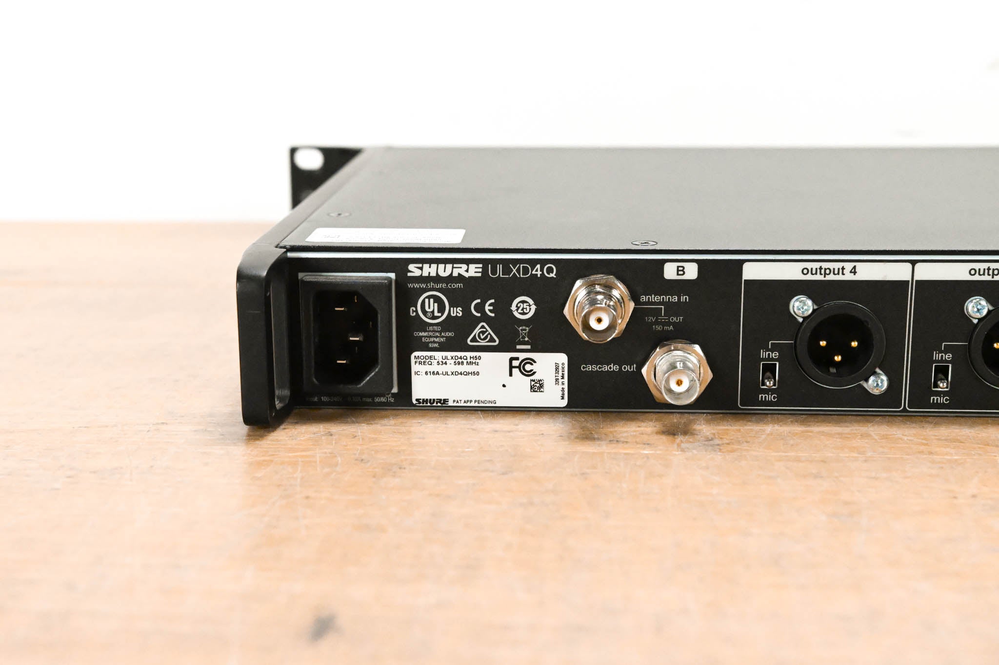 Shure ULXD4Q Digital Wireless Receiver w/ 4x ULXD1 Beltpacks - H50 Band