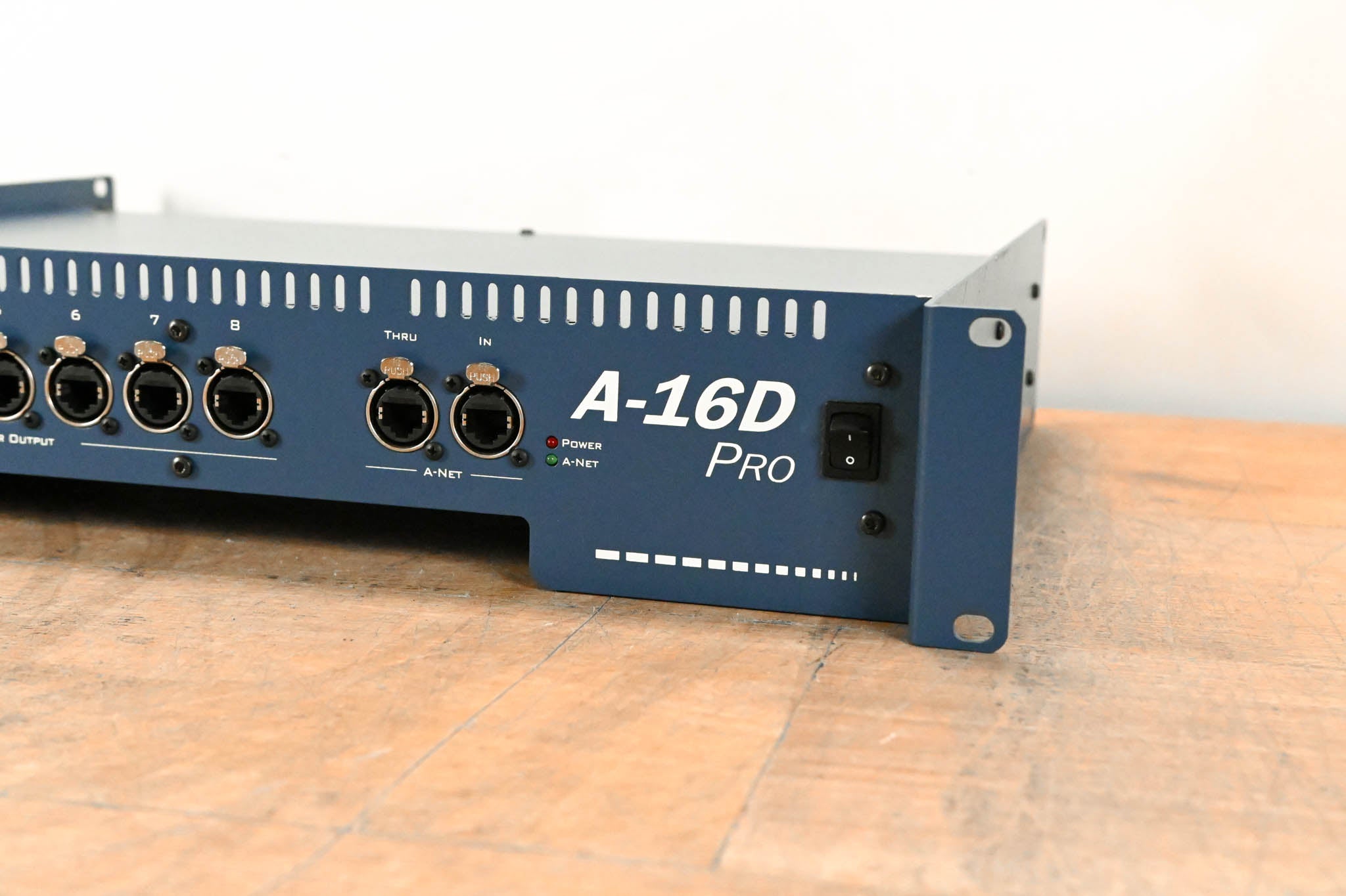 Aviom A-16D Pro A-Net Distributor