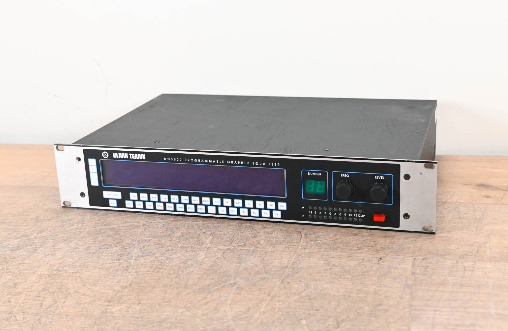 Klark Teknik DN3600 Programmable Graphic Equalizer