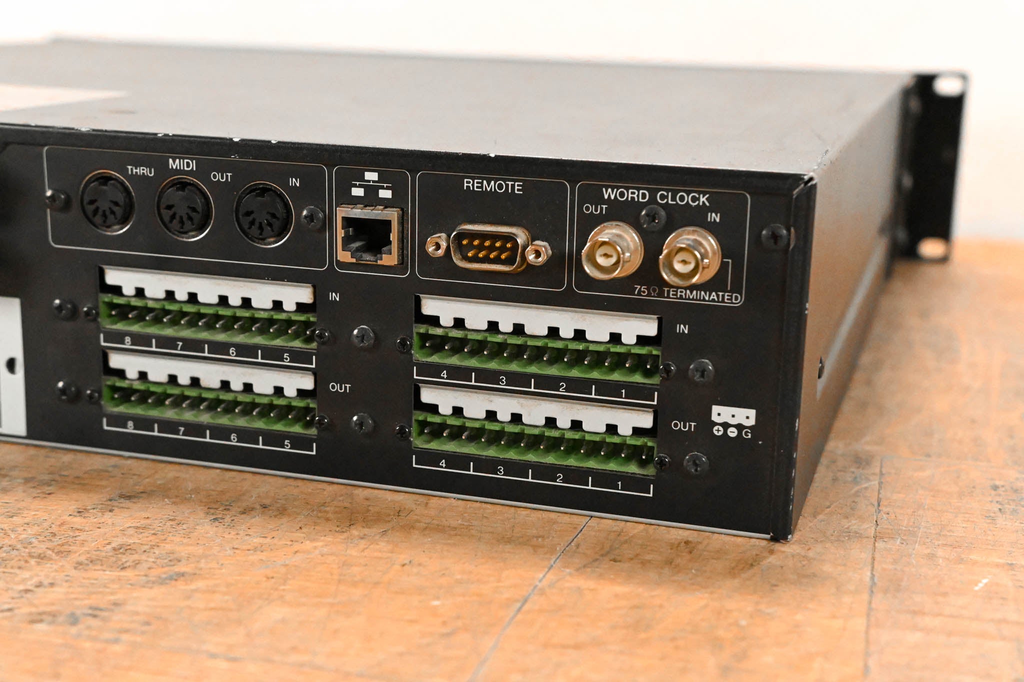 Yamaha DME24N Digital Mixing Engine