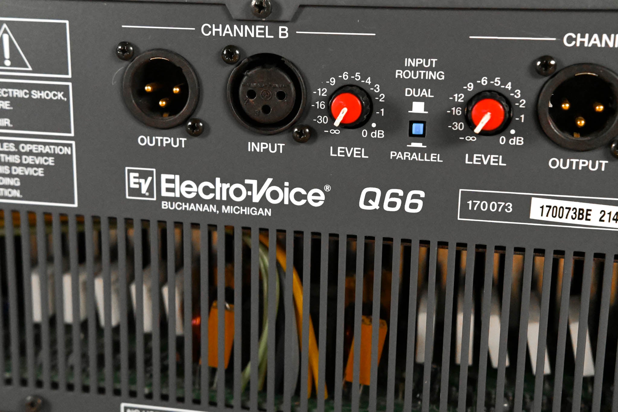 【ジャンク】electro voice エレクトロボイスQ66-Ⅱ パワーアンプ ジャンク】electro voice エレクトロボイスQ66-Ⅱ パワーアンプ