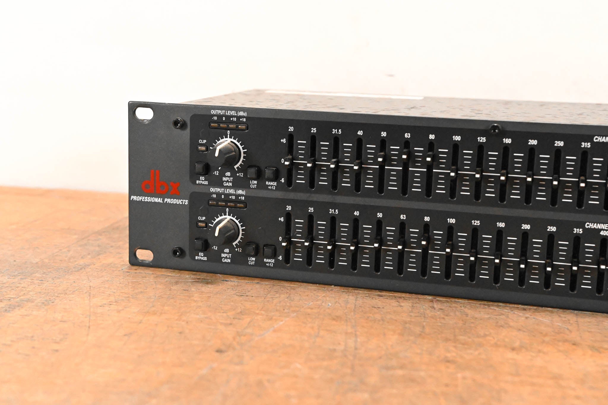 dbx 231 Dual-Channel 31-Band Graphic Equalizer