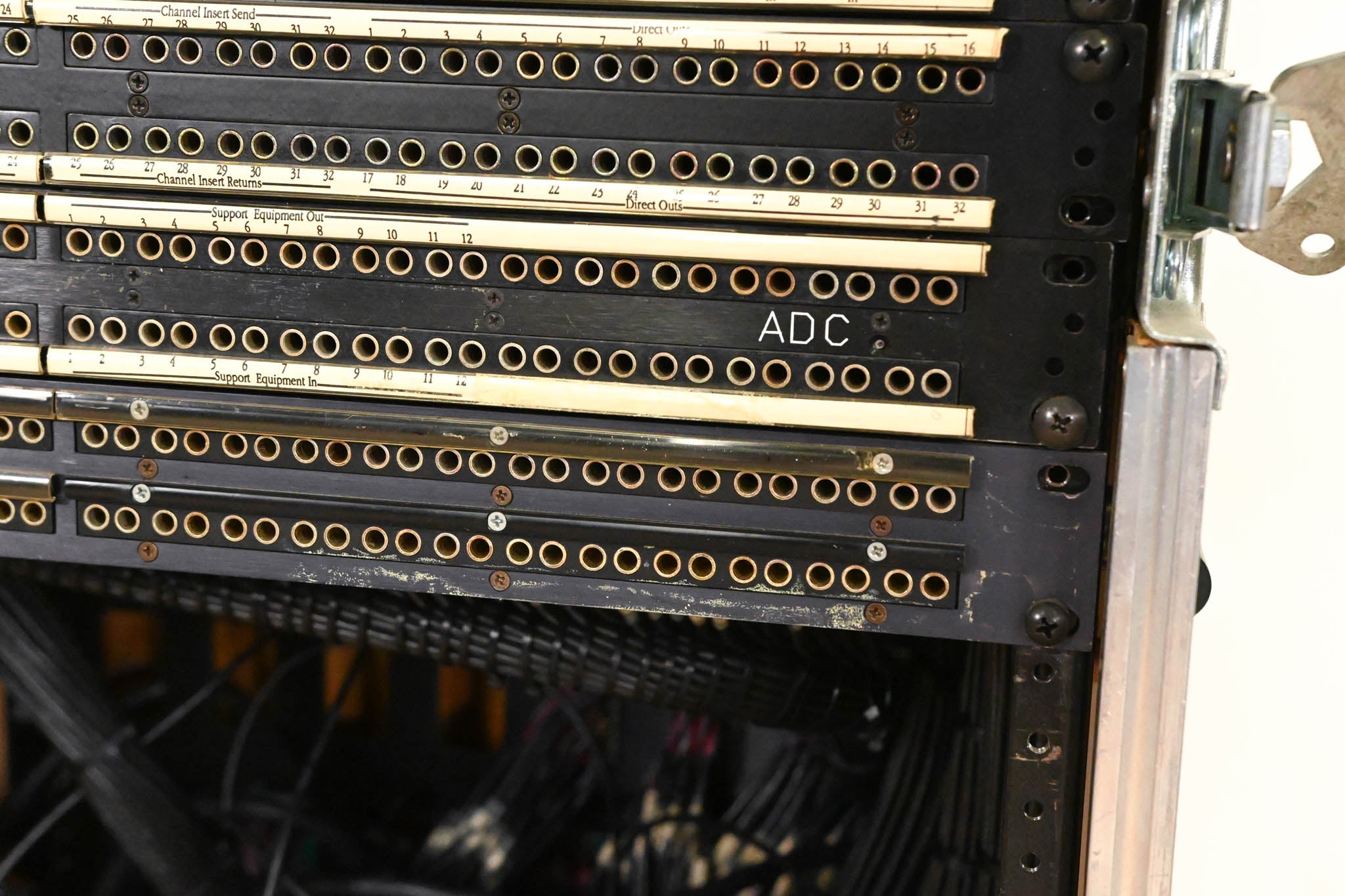 ADC 5x 96-Point TT Patchbay Rack w/ Elco I/O – 16U Rolling Case