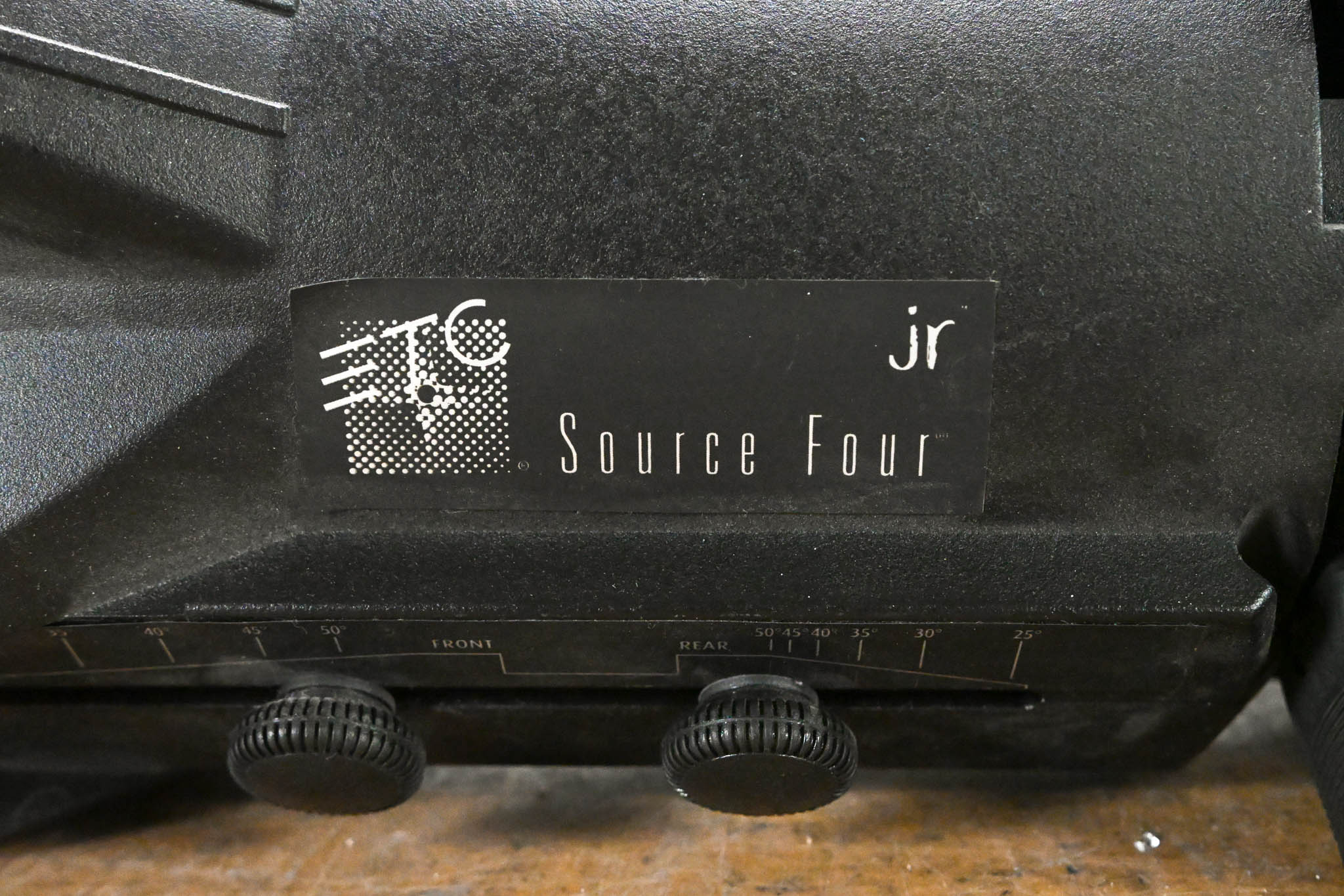 ETC Source Four Jr 25-50 Degree Zoom 575 Ellipsoidal Light