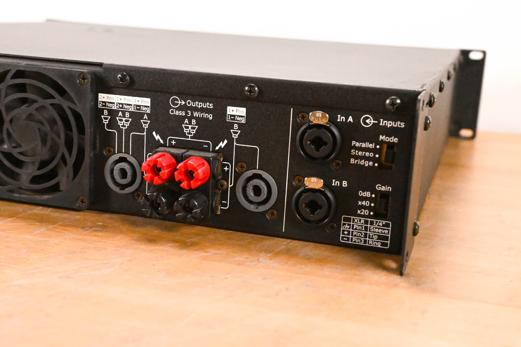 Crest Audio CD-1500 2-Channel Power Amplifier