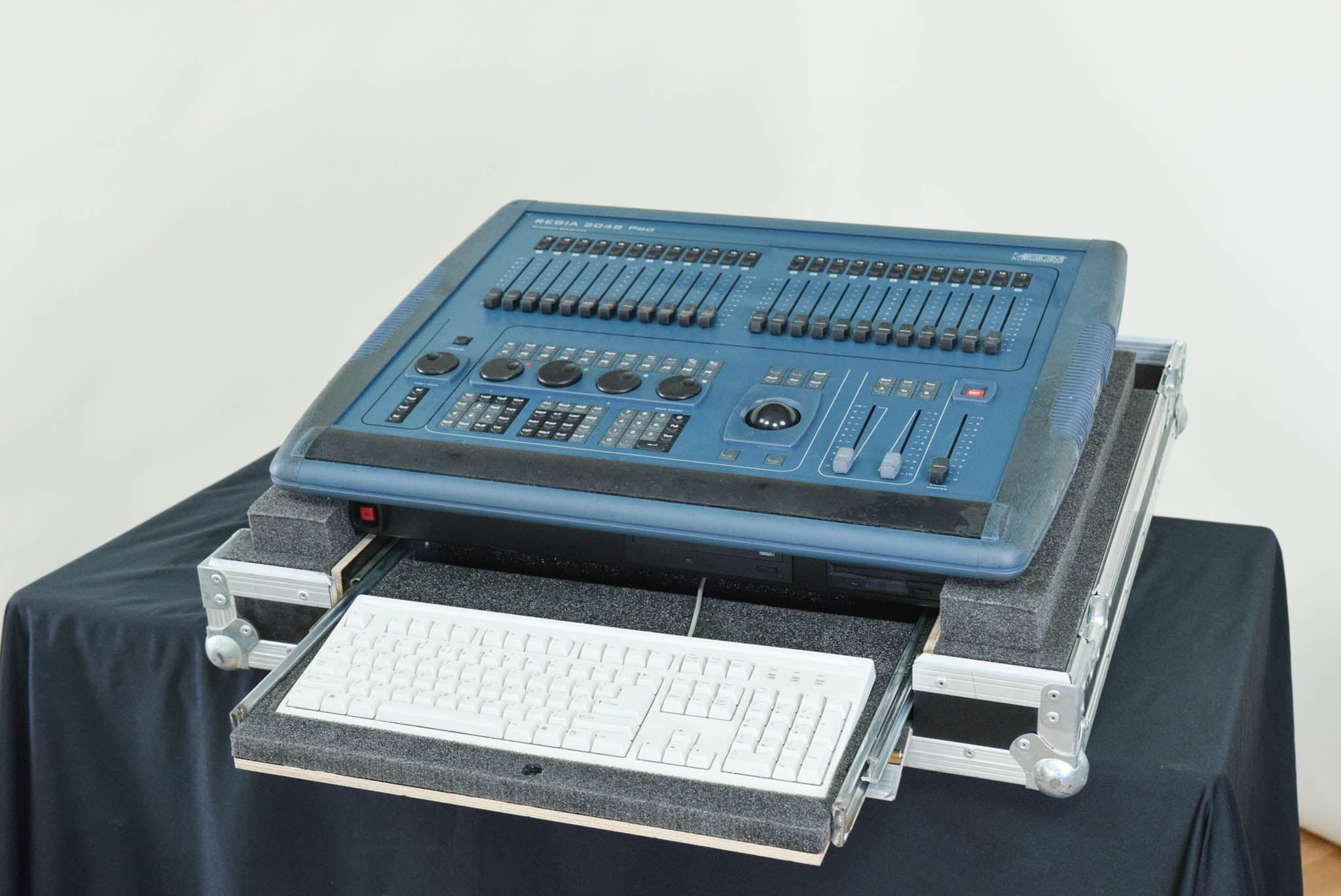 SGM REGIA 2048 Pro Lighting Console with Case