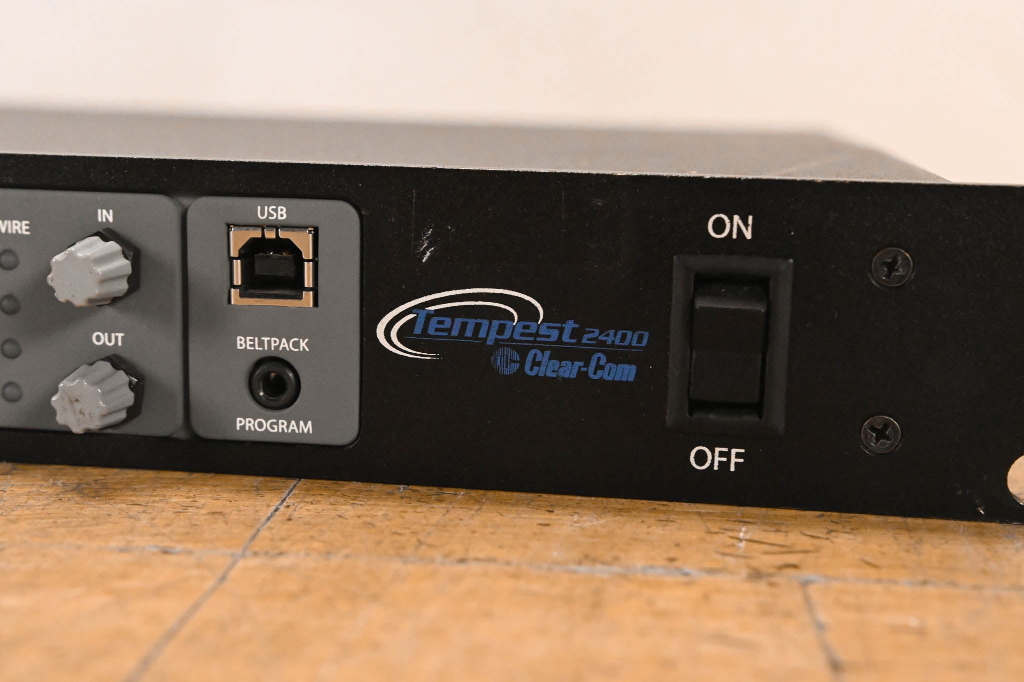 Clear-Com TMB44524INCC Tempest 2400 Wireless Intercom Base Station