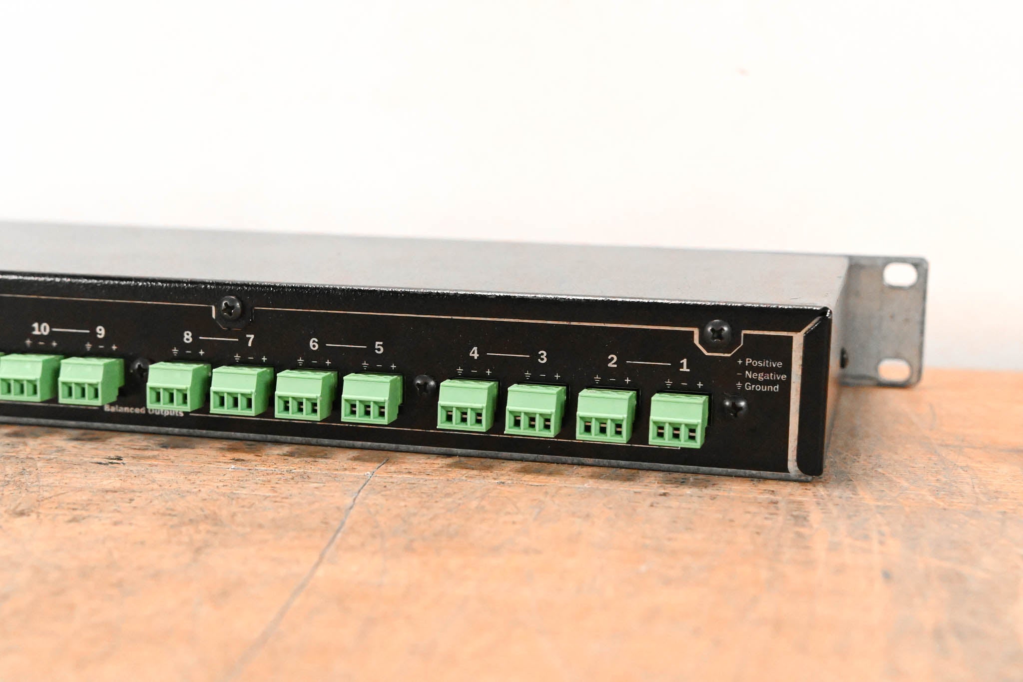 Aviom AN-16/o A-Net Output Module