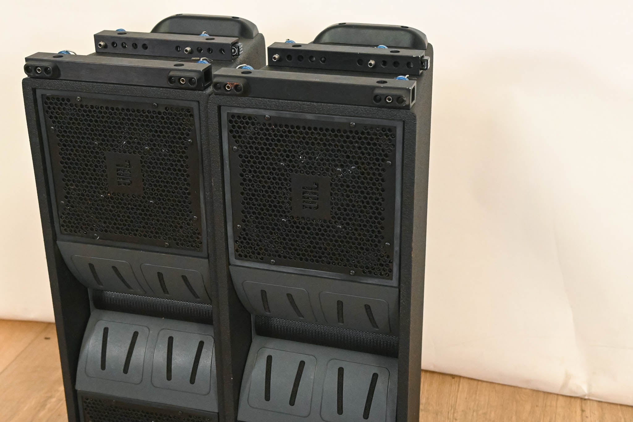 JBL VT4886 Dual 6.5" Passive Compact Line Array Loudspeakers (PAIR)