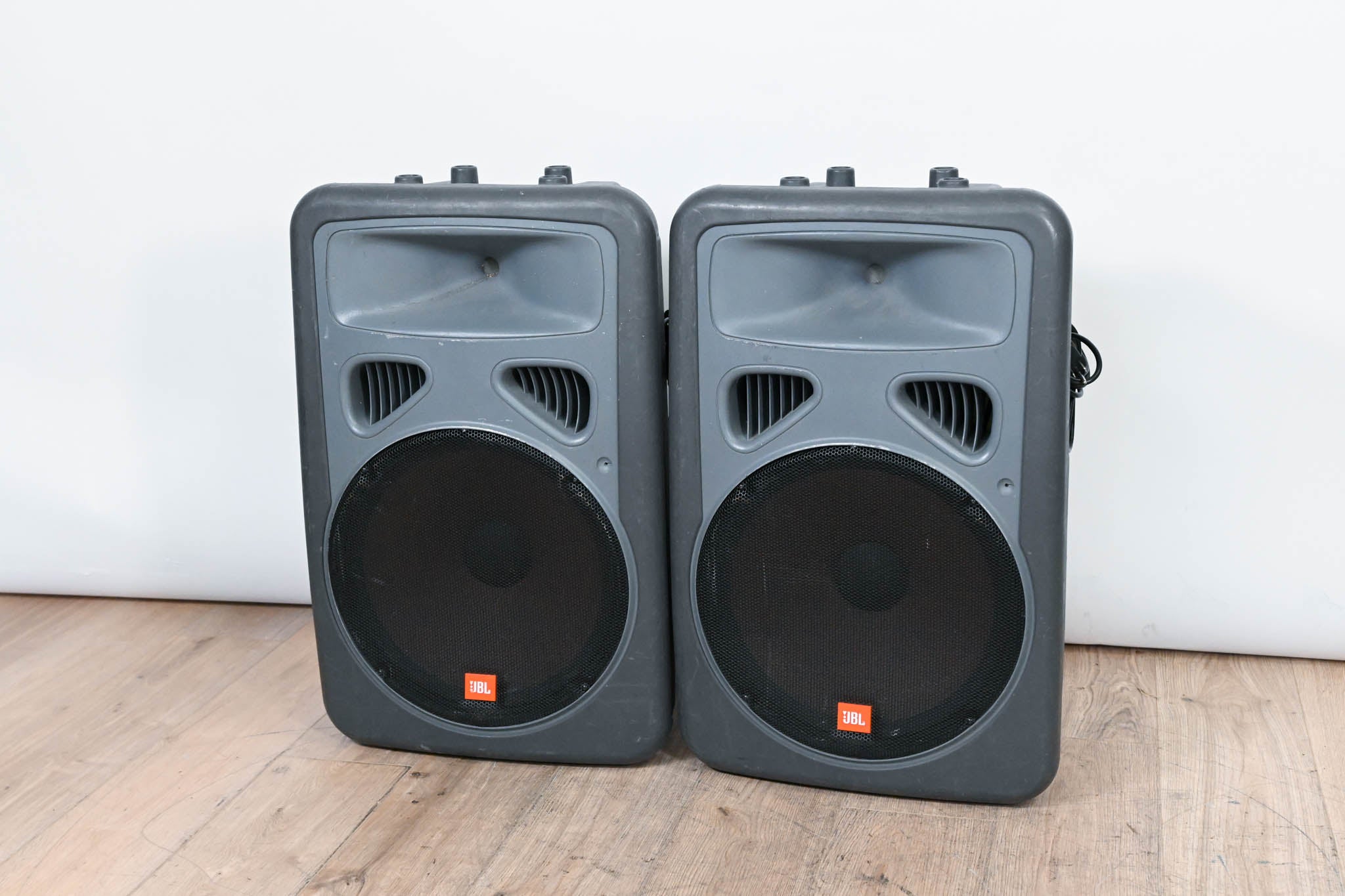 JBL EON Power 15 2-Way Powered PA Speaker (PAIR)