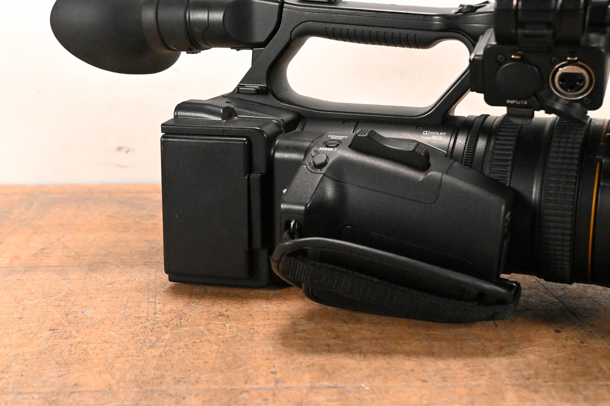 Sony HXR-NX5U NXCAM Professional Camcorder