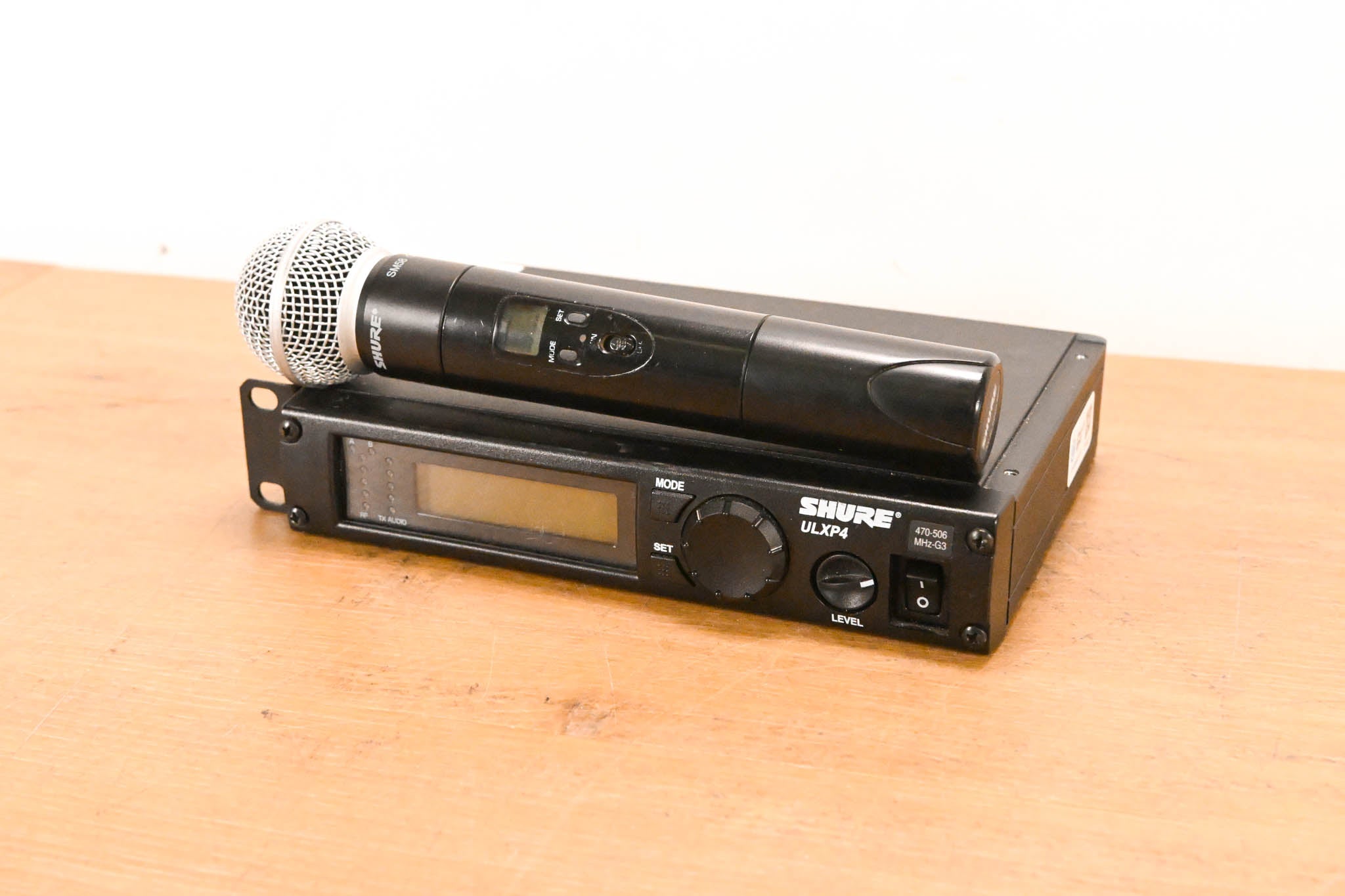 Shure ULXP24/58 Handheld Wireless System - G3 Band (NO POWER SUPPLY)
