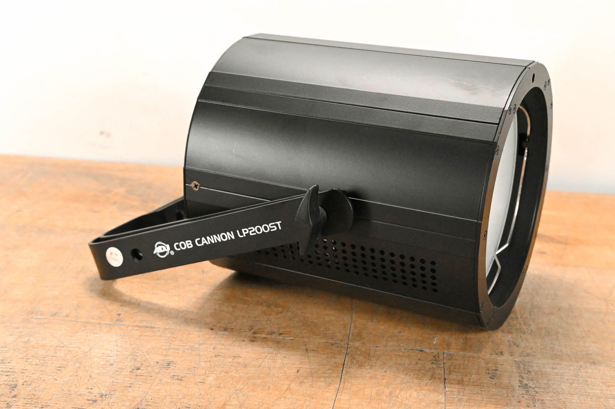 ADJ COB Cannon LP200ST 200W Chip On Board Color Mixing Wash Fixture
