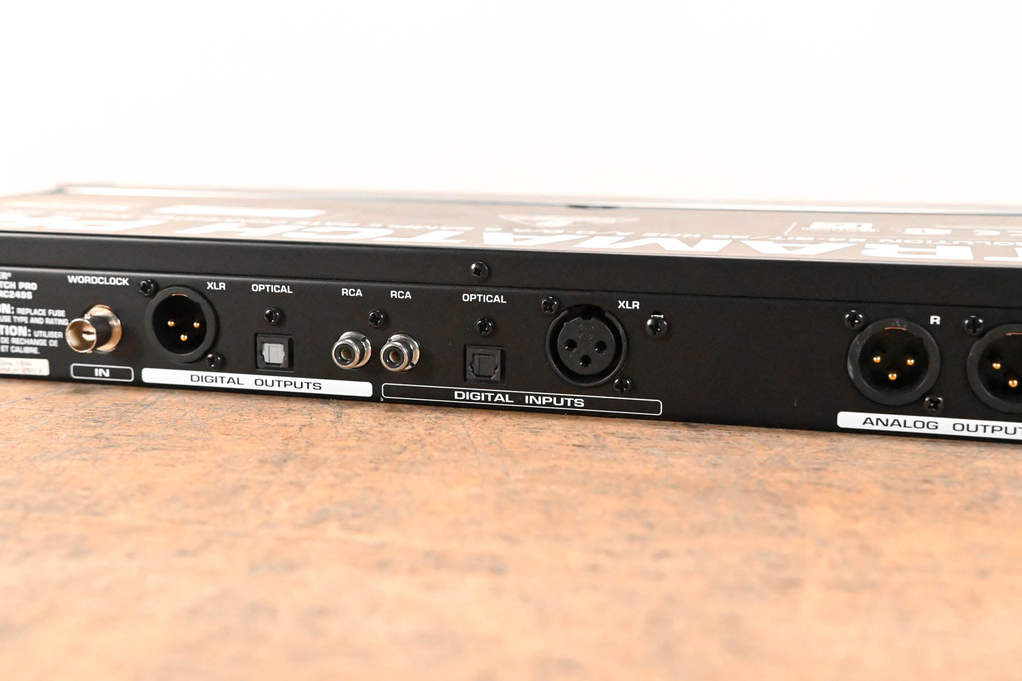 Behringer ULTRAMATCH PRO SRC2496 Sample Rate Converter