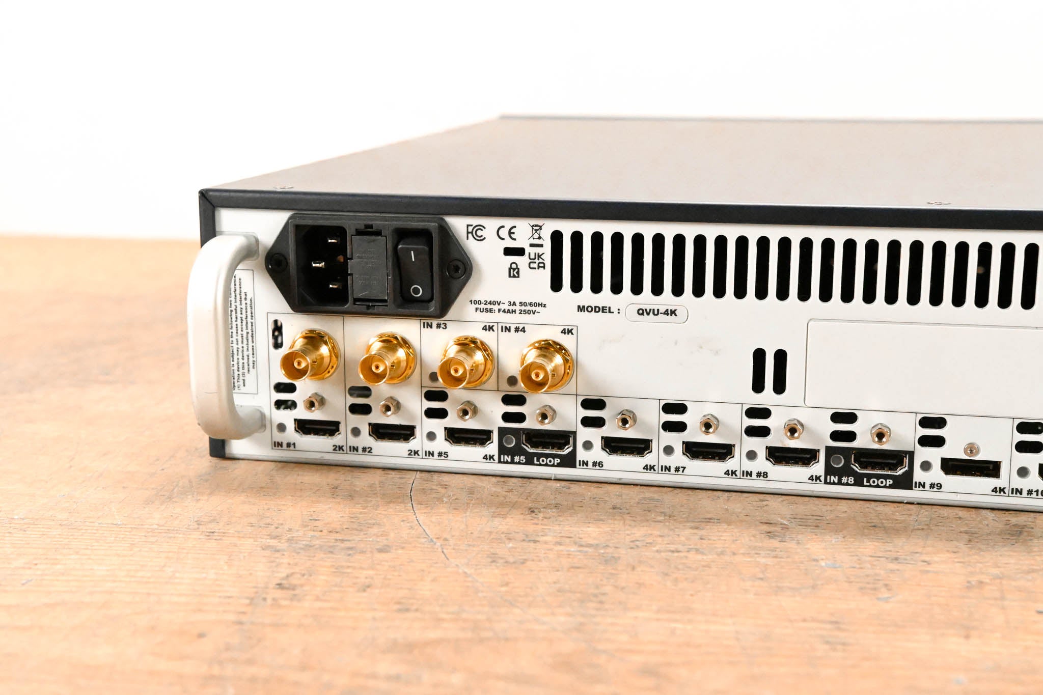 Analog Way QVU-4K QuickVu 4K Seamless Presentation Switcher