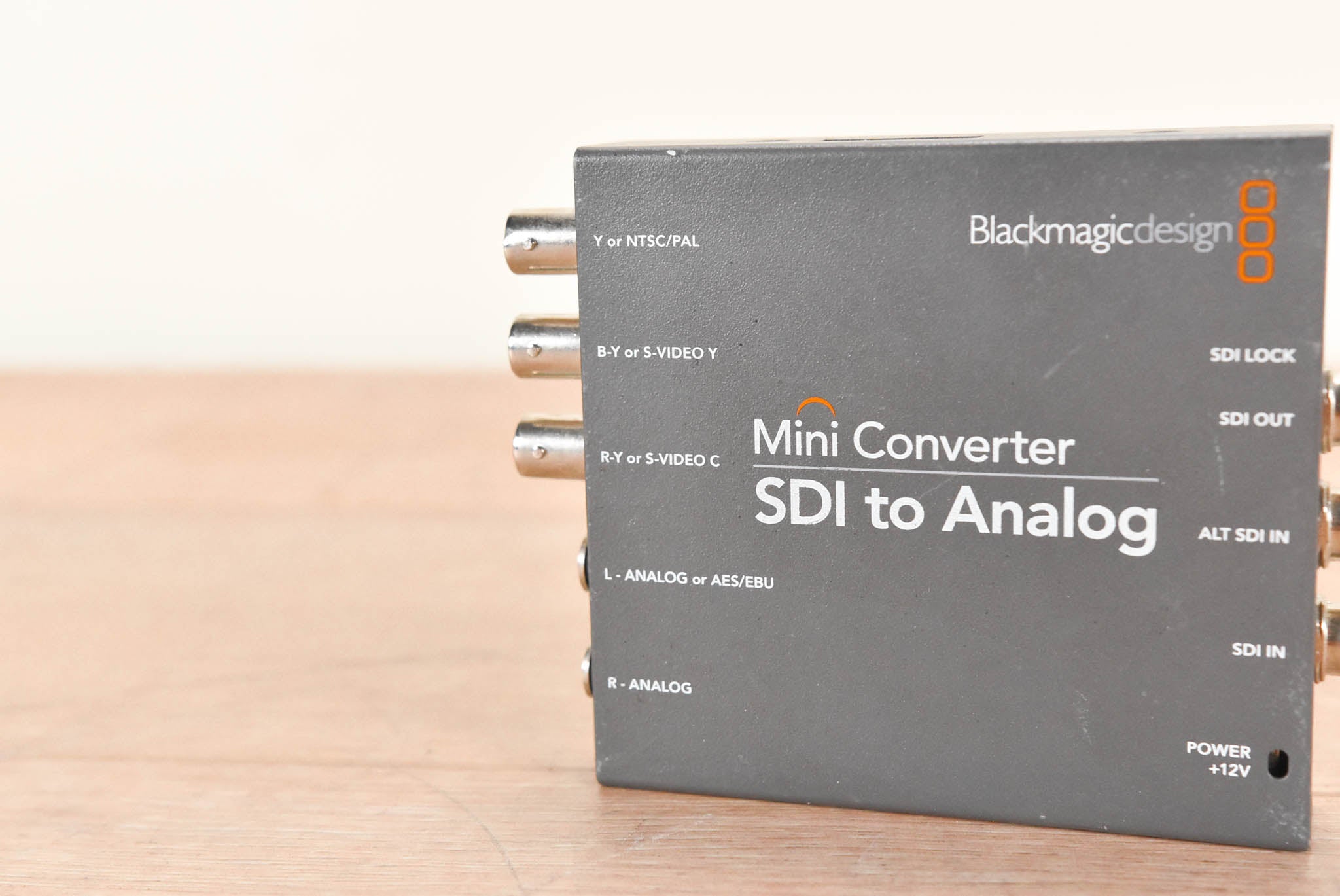 Blackmagic Design Mini Converter - SDI to Analog (NO POWER SUPPLY)