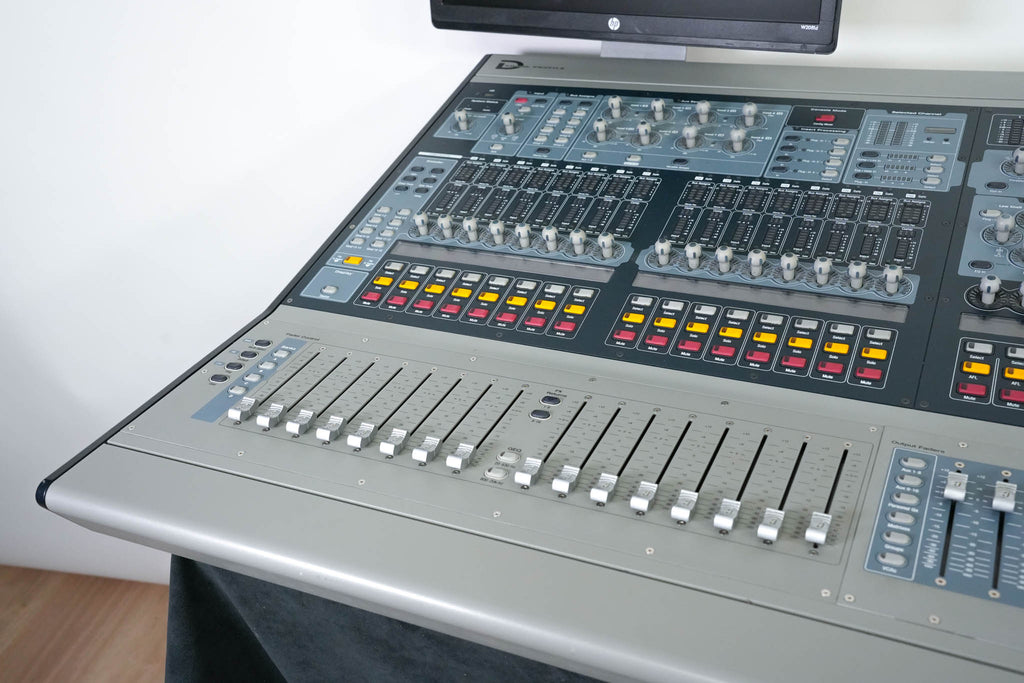 Digidesign D-Show Profile Digital Mixing Console with Mix Rack CG01D15